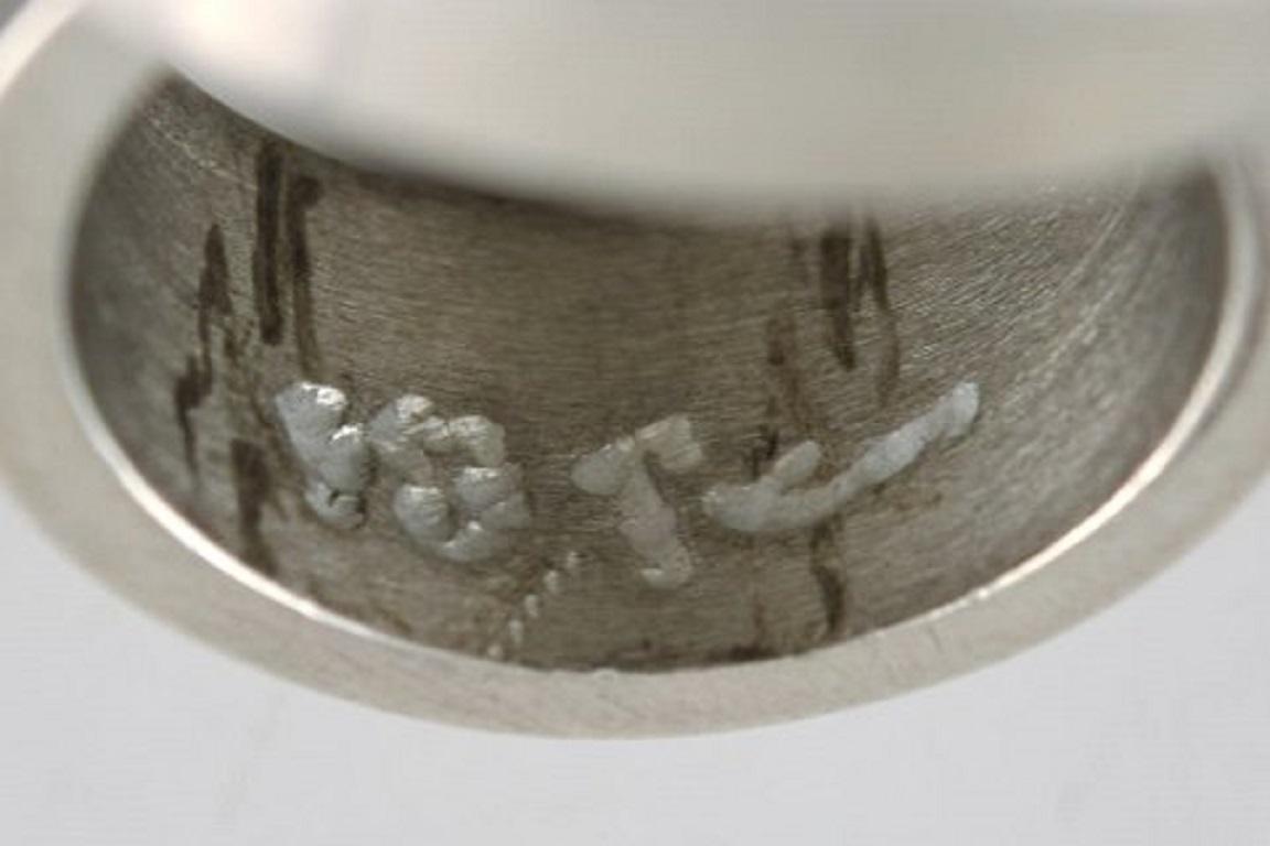 Women's Micke Berggren, Sweden, Modernist Designer Ring in Hammered Pewter, Late 20th C For Sale