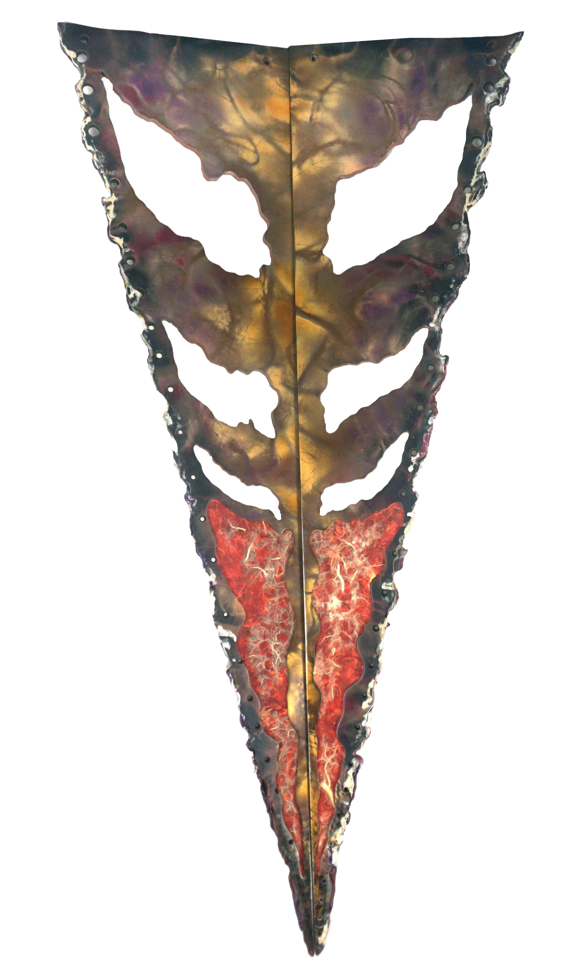 Scultura astratta appesa - Triangoli con bordi organici di Mickey "Kano" Kane