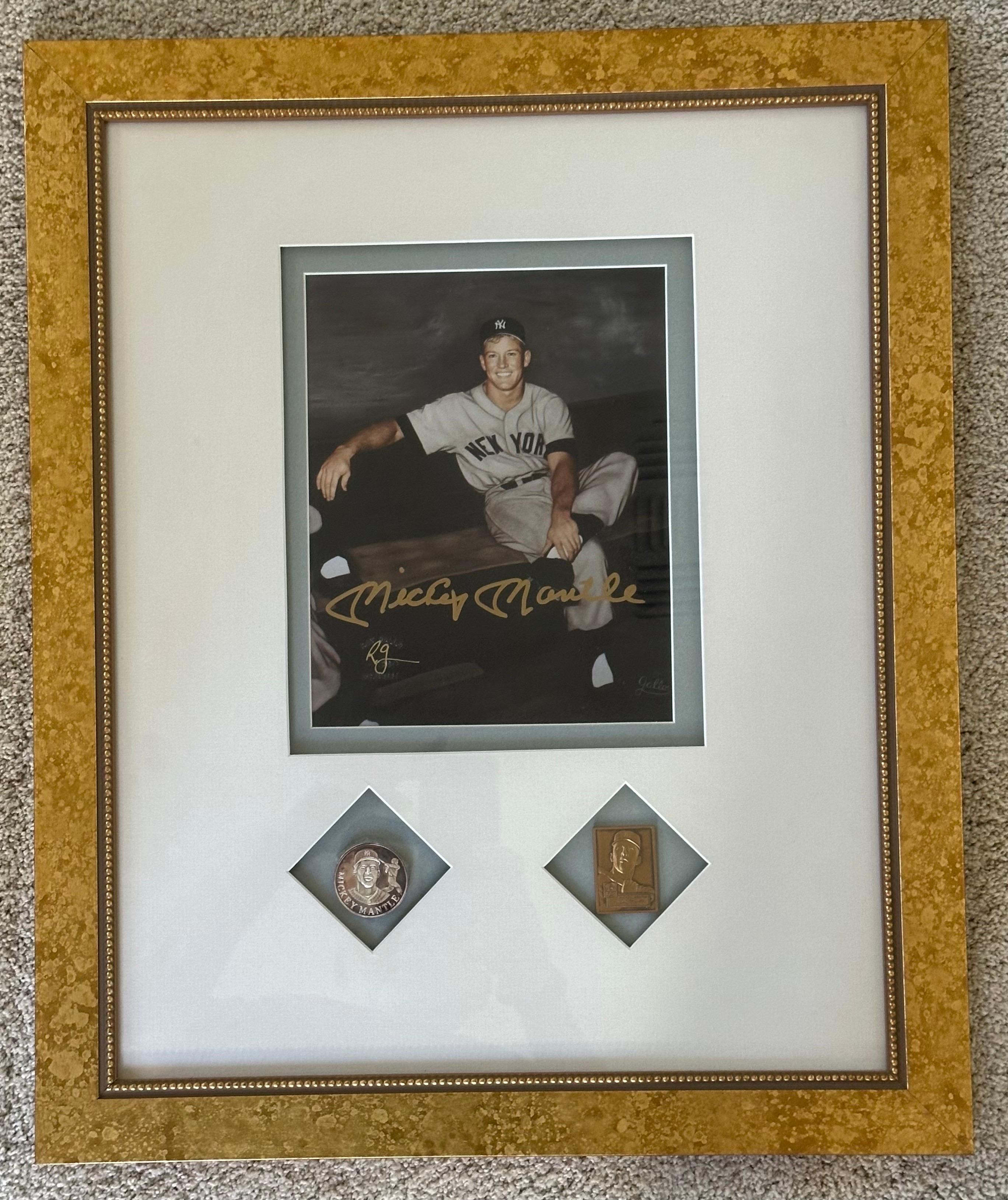 Mickey Mantle / New York Yankees, signierte Fotografie von Ray Gallo (Moderne der Mitte des Jahrhunderts) im Angebot