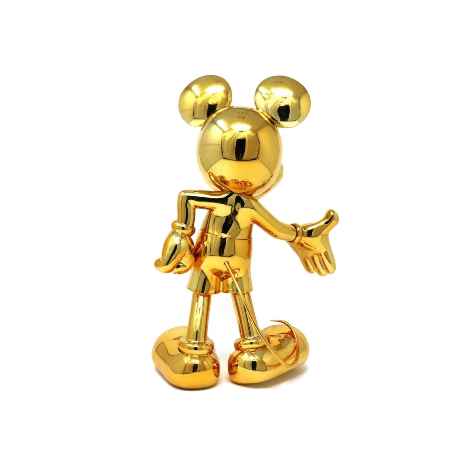In Stock in Los Angeles, Mickey Mouse Metallic Chrome Gold, Pop Figurine In New Condition In Beverly Hills, CA