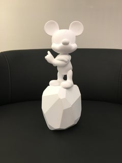 In stock a Los Angeles, Figurina Rock Pop di Topolino bianca da 7 pollici