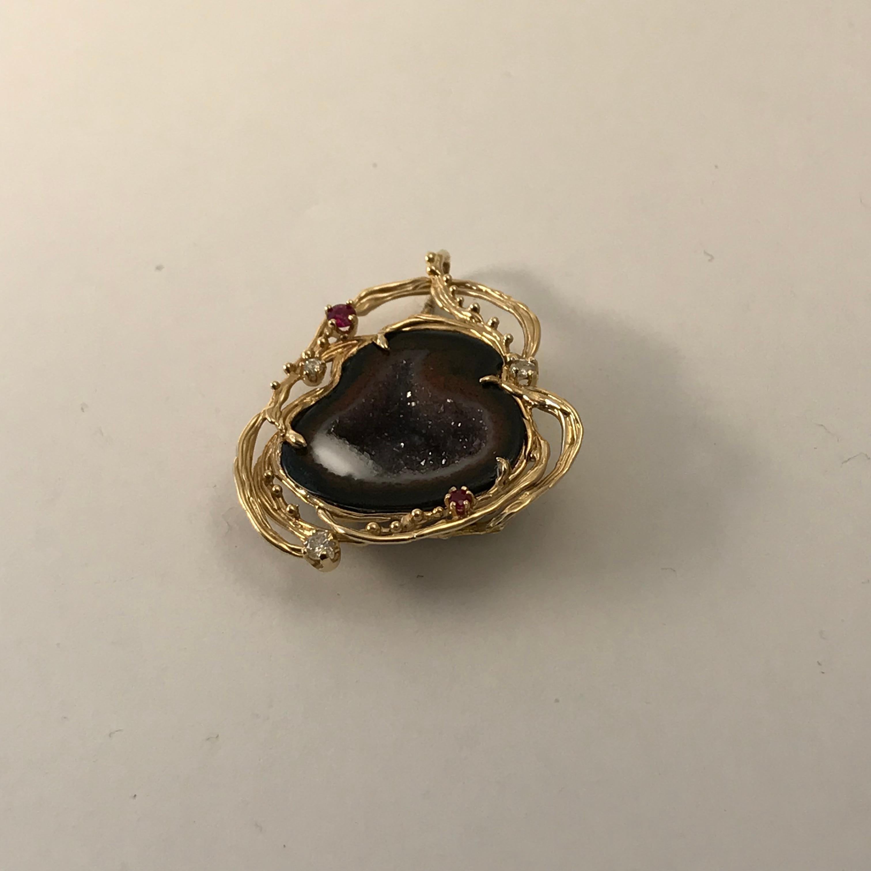 Micro Geode Pendant in 14 Karat Yellow Gold In New Condition For Sale In Austin, TX