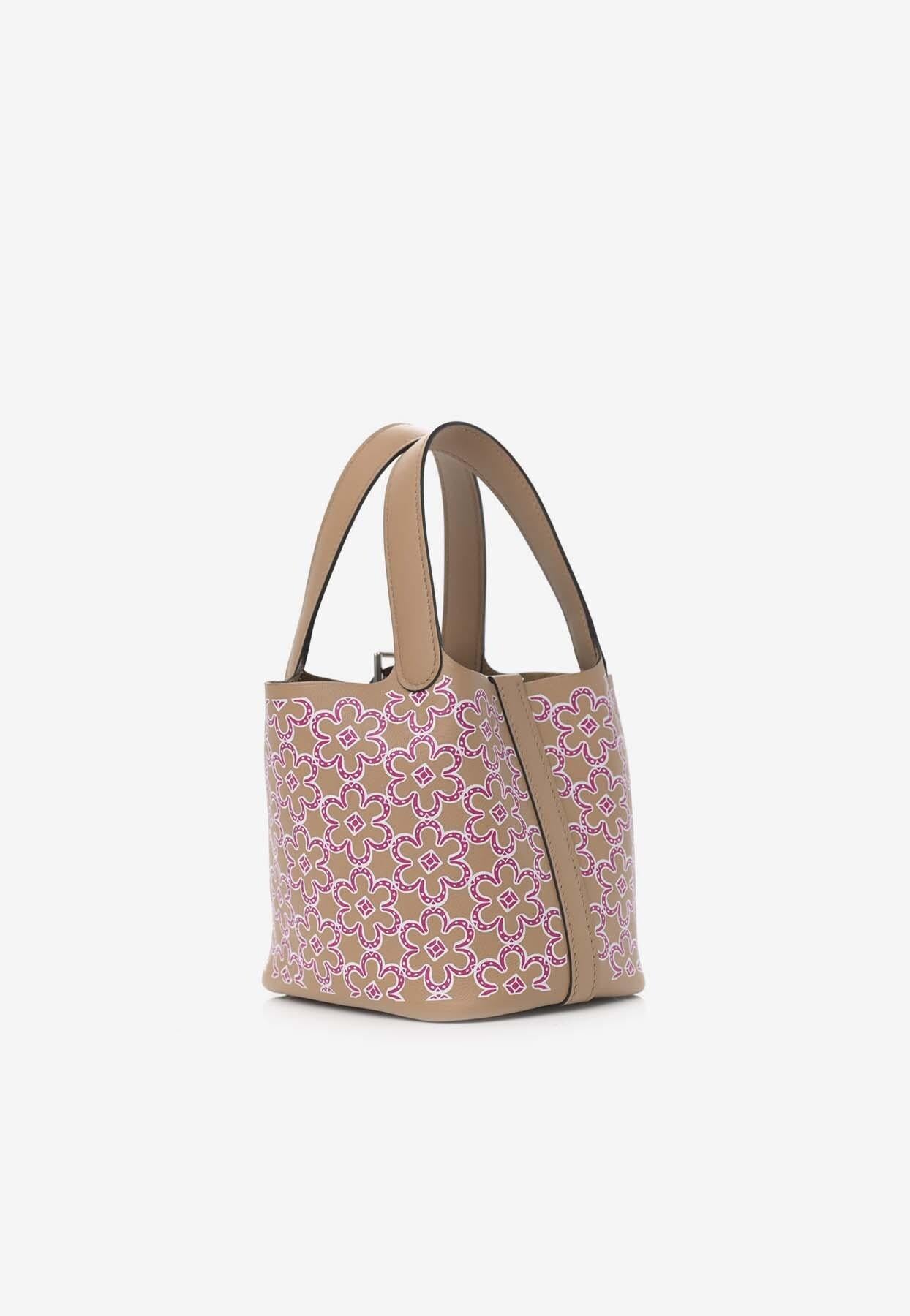 Material: 100% Swift leather
Pink floral print
Multicolor silhouette
Palladium hardware
Made in France
Comes in a signature Hermès box and with a dustbag, Lock and keys