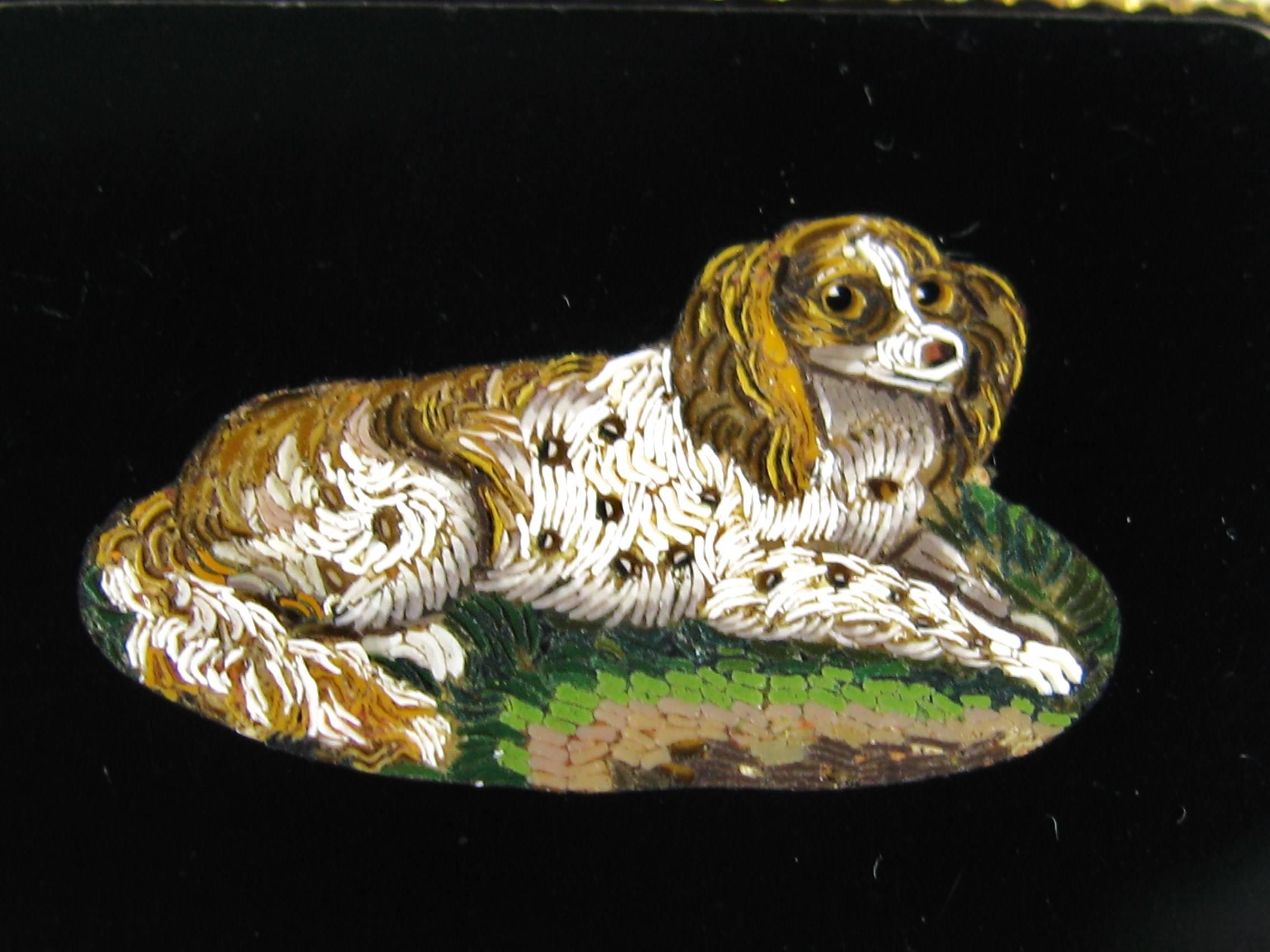 Mikro-Mosaik-Anhänger-Brosche aus 15 Karat Gold von King Charles Spaniel im Zustand „Gut“ im Angebot in Wallkill, NY
