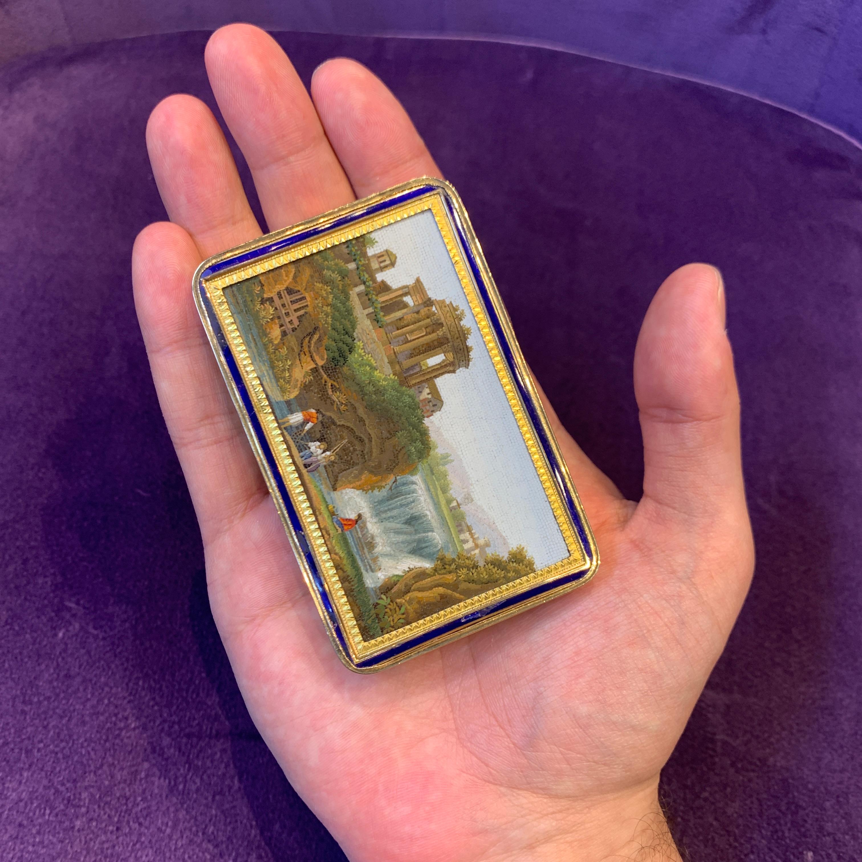 Micro Mosaic Gold Snuff Box In Excellent Condition In New York, NY