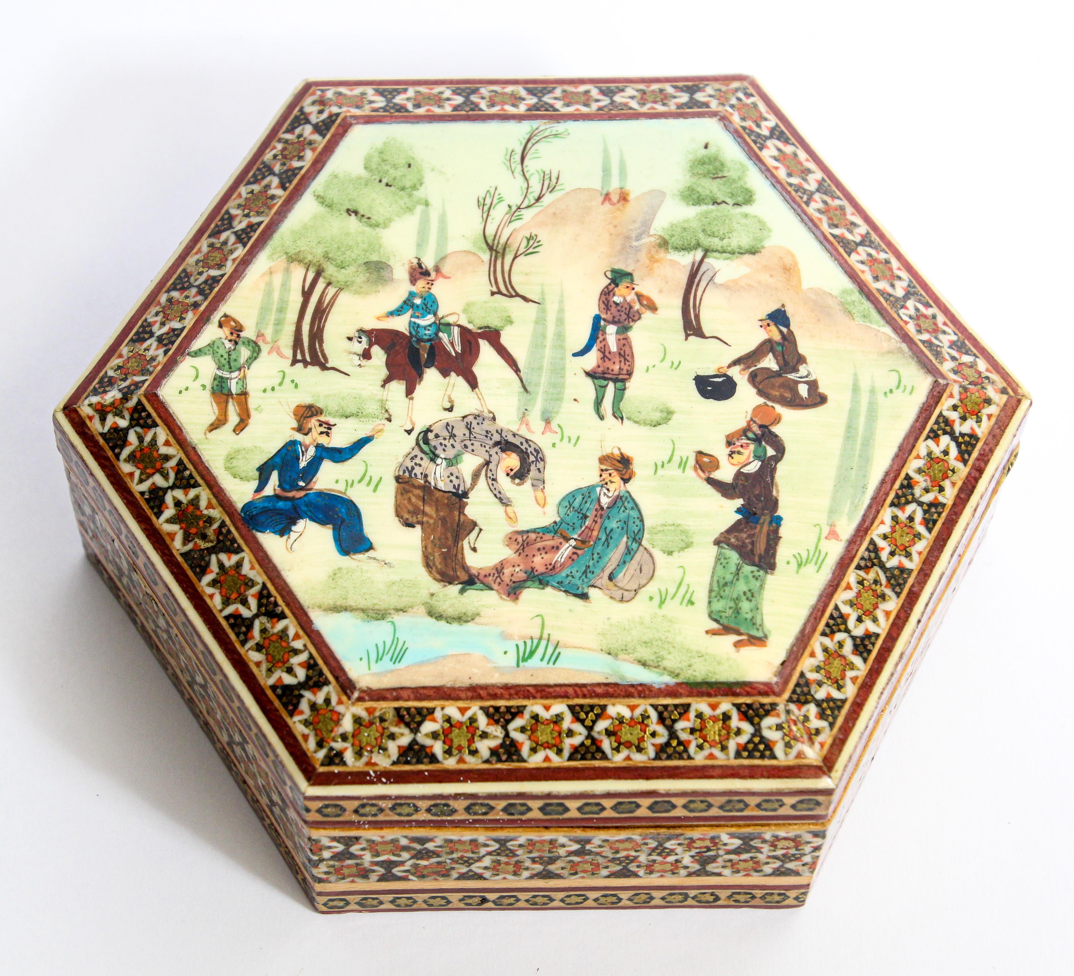 Khatam Persischer Mikro-Mosaik-Schmuckkästchen mit Intarsien, 1950er Jahre (Holz) im Angebot