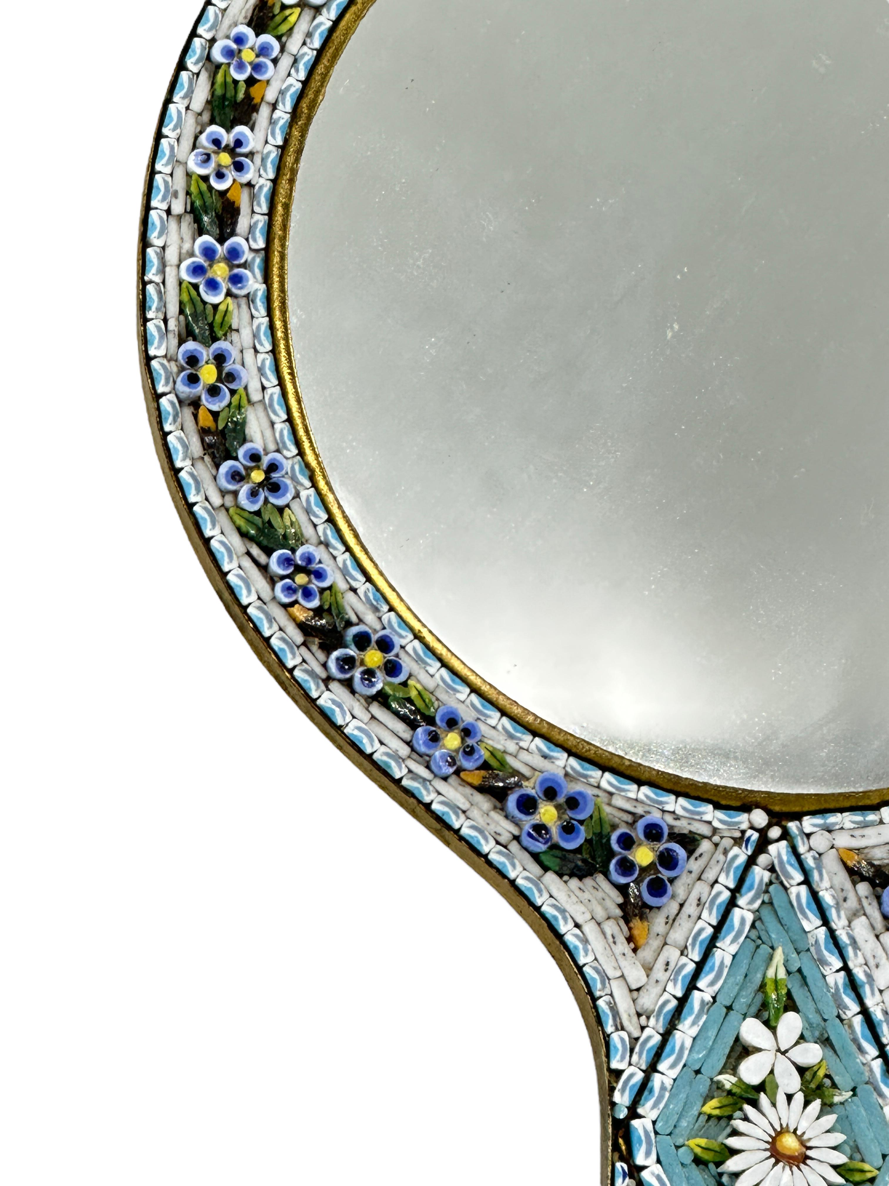 Hollywood Regency Specchio da tavolo o da parete in vetro di Murano con micro-mosaico, Italia, Venezia in vendita