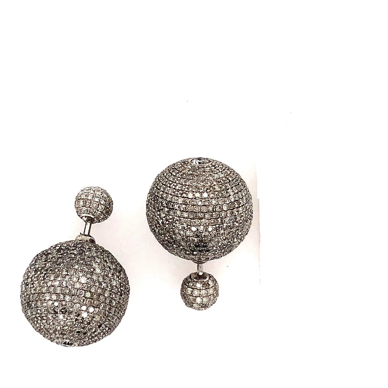 Micro Pave Diamant-Ohrring aus 18 Karat Gold mit Diamanten im Zustand „Neu“ im Angebot in New York, NY