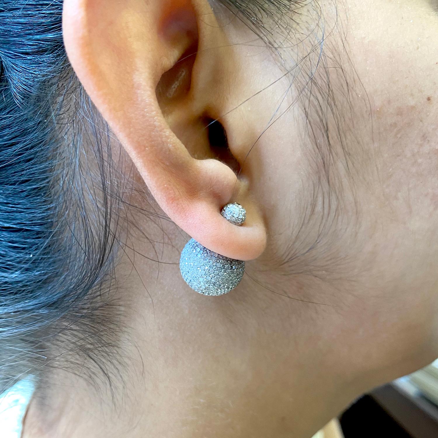 18kt:15,78g, 
DIAMANT:6,85ct
Größe: 6-16 MM