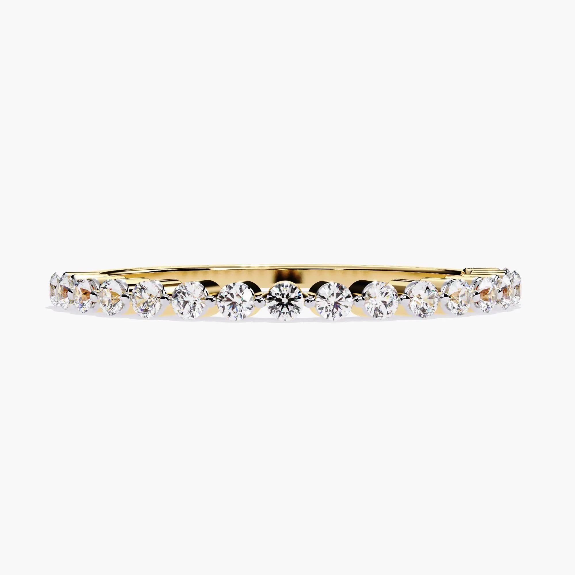 Im Angebot: Mikro-Pavé-Diamantring mit halber Ewigkeit aus 14 Karat Gold, 0,24 Karat () 6