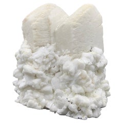 Cristalli di feldspato microclino con schorl e cleavelandite dal Pakistan