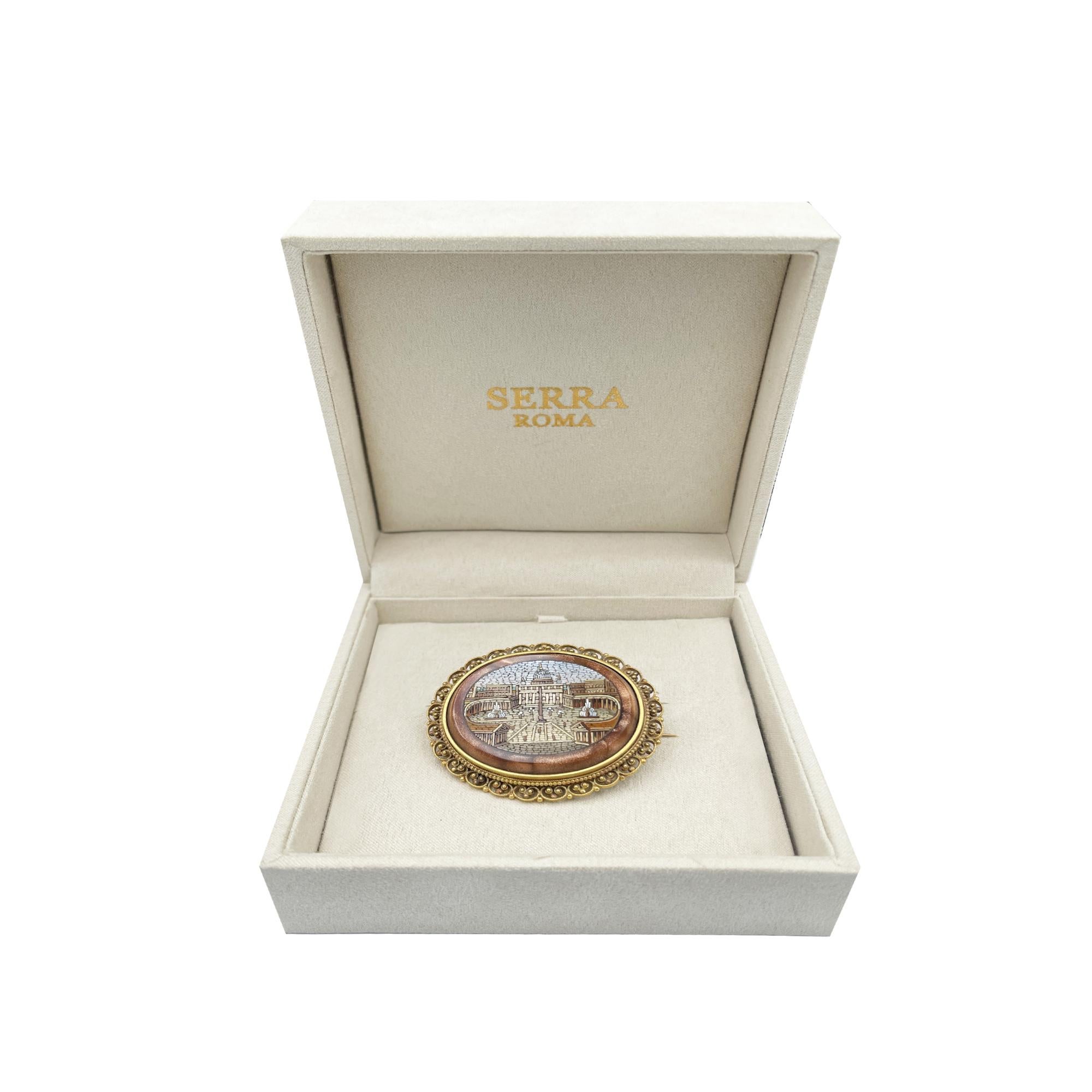 In this 18 kt gold brooch is set a beautiful micromosaic (circa 1850) depicting St. Peter's Basilica.
The 