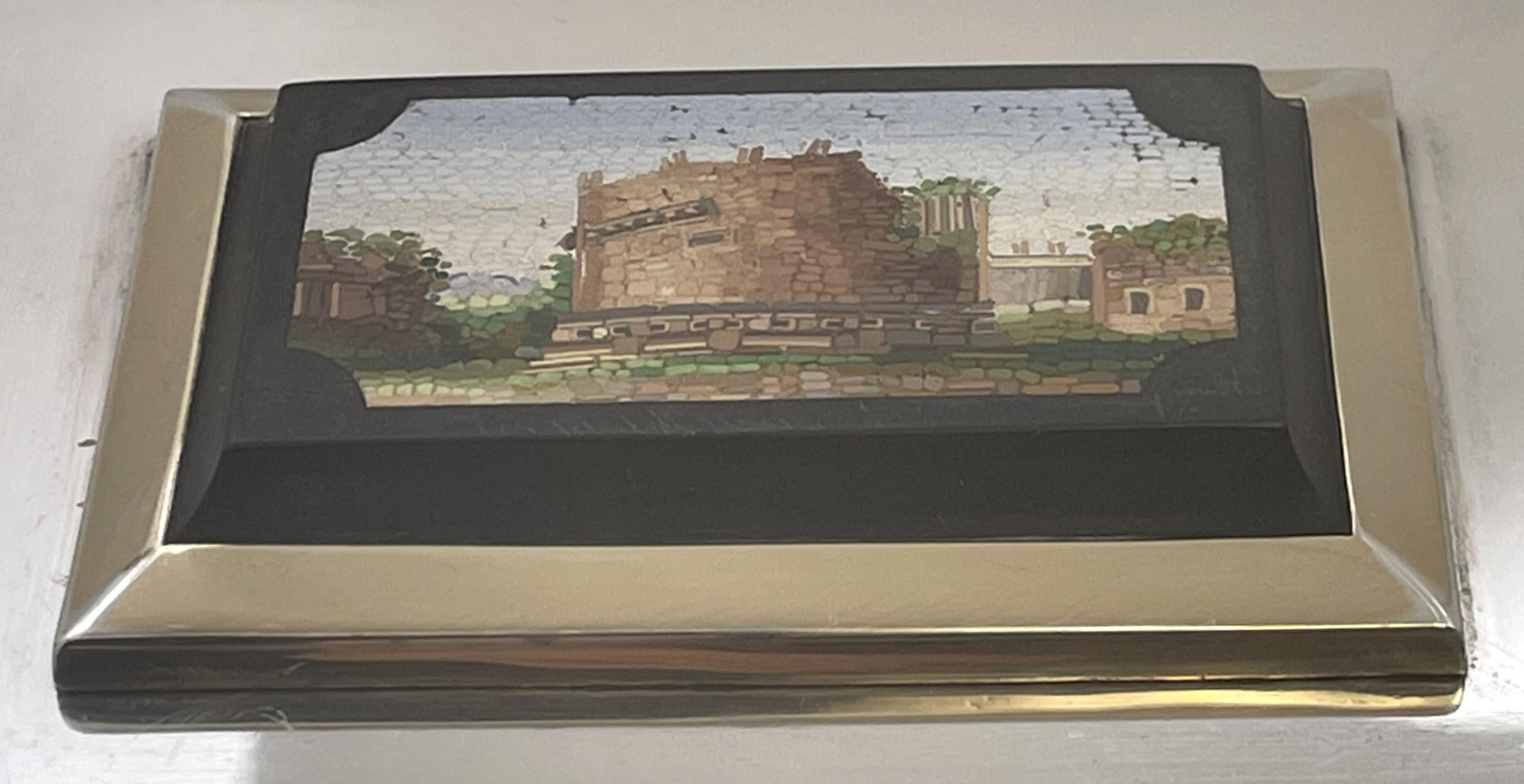 Italiano Scatola per sigari e porta fiammiferi in micromosaico e argento sterling in vendita