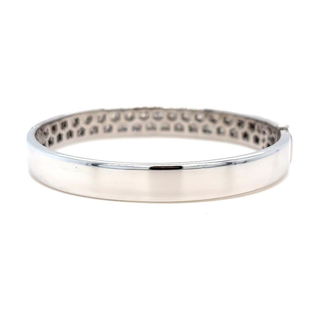 Micropave Diamond Bangle Bracelet with Hinge In Good Condition For Sale In Coral Gables, FL