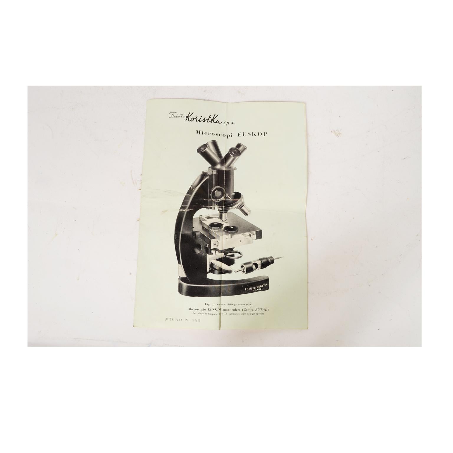 Microscope ancien de Milan de F.lli Koristka 1910/20  Boîte en bois avec accessoires en vente 3