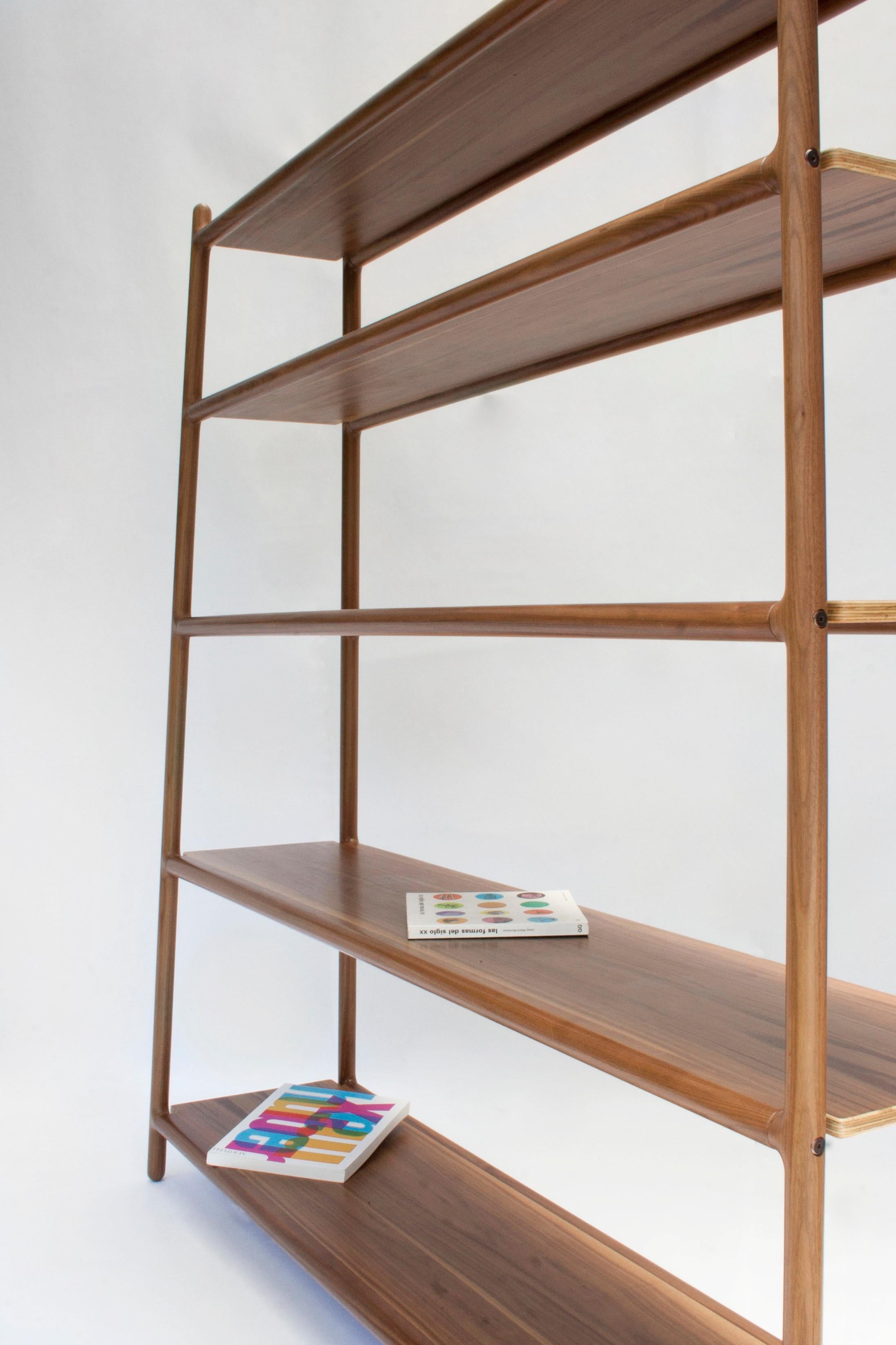 Mictlán, Walnut Bookcase, Contemporary Mexican Design by Juskani Alonso In New Condition For Sale In Mexico City, MX