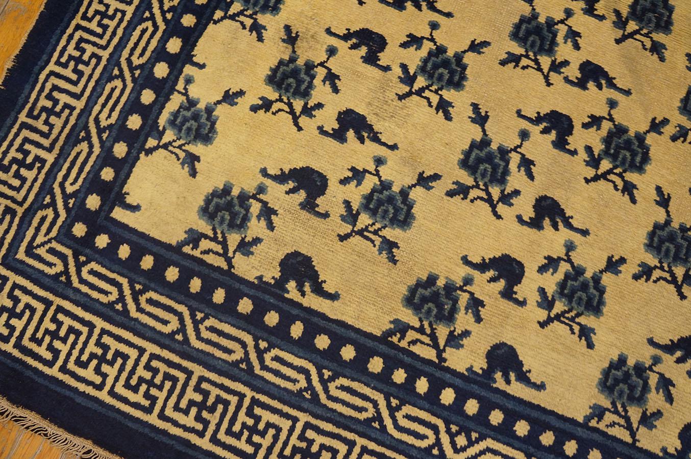 Hand-Knotted Mid-19th Century W. Chinese Ningxia Carpet ( 4'10