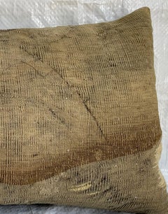 Cojín de tapiz de Bruselas de mediados del siglo XVI - 19" X 9