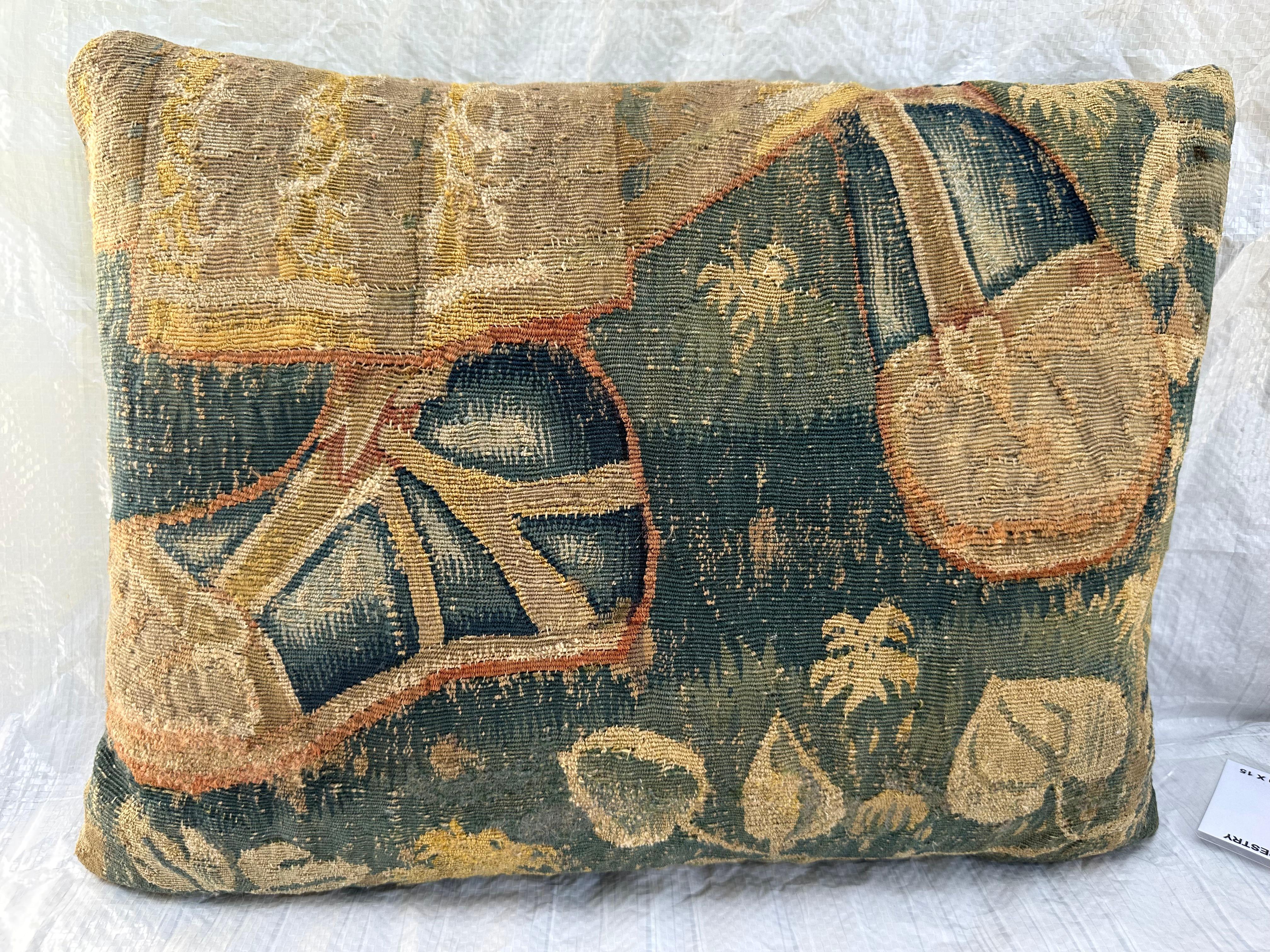 Mid-16th Century Brussels Tapestry Pillow In Good Condition For Sale In Los Angeles, US