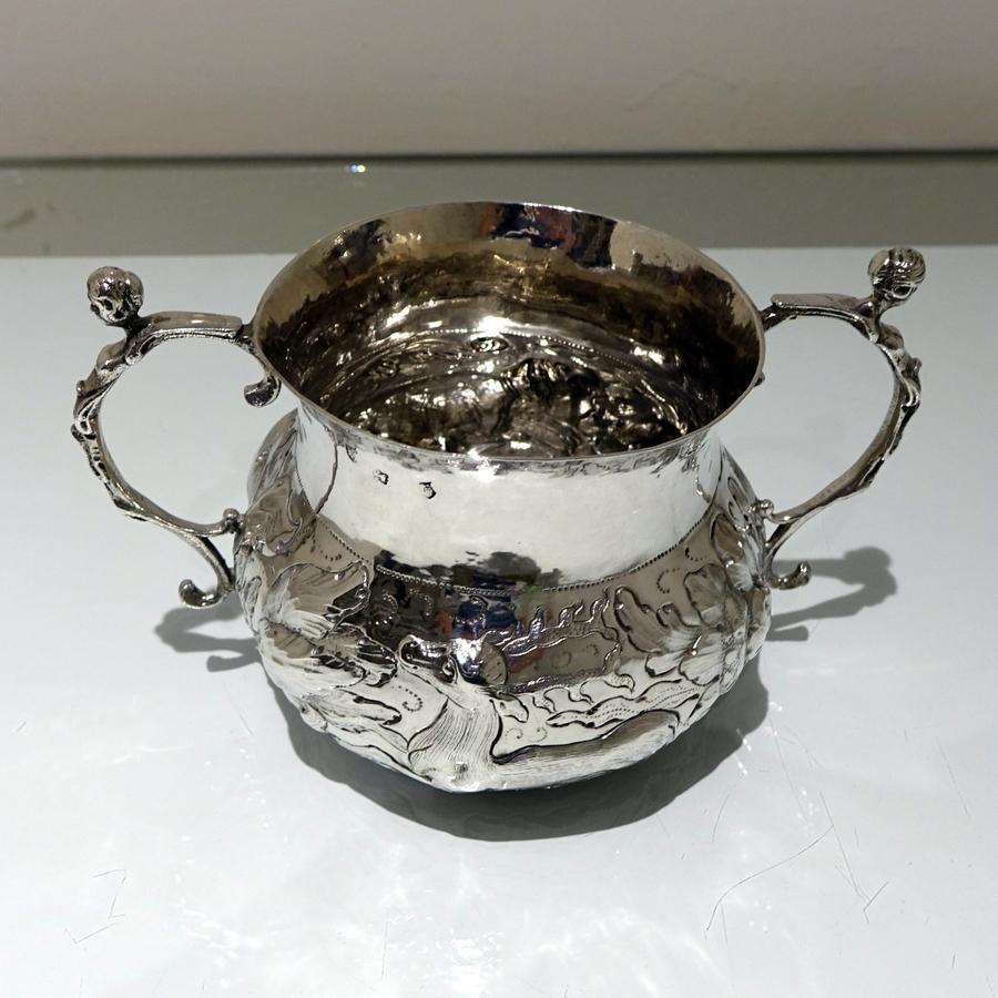 Mid-17th Century Antique Charles II Large Sterling Silver Porringer, London 1665 4