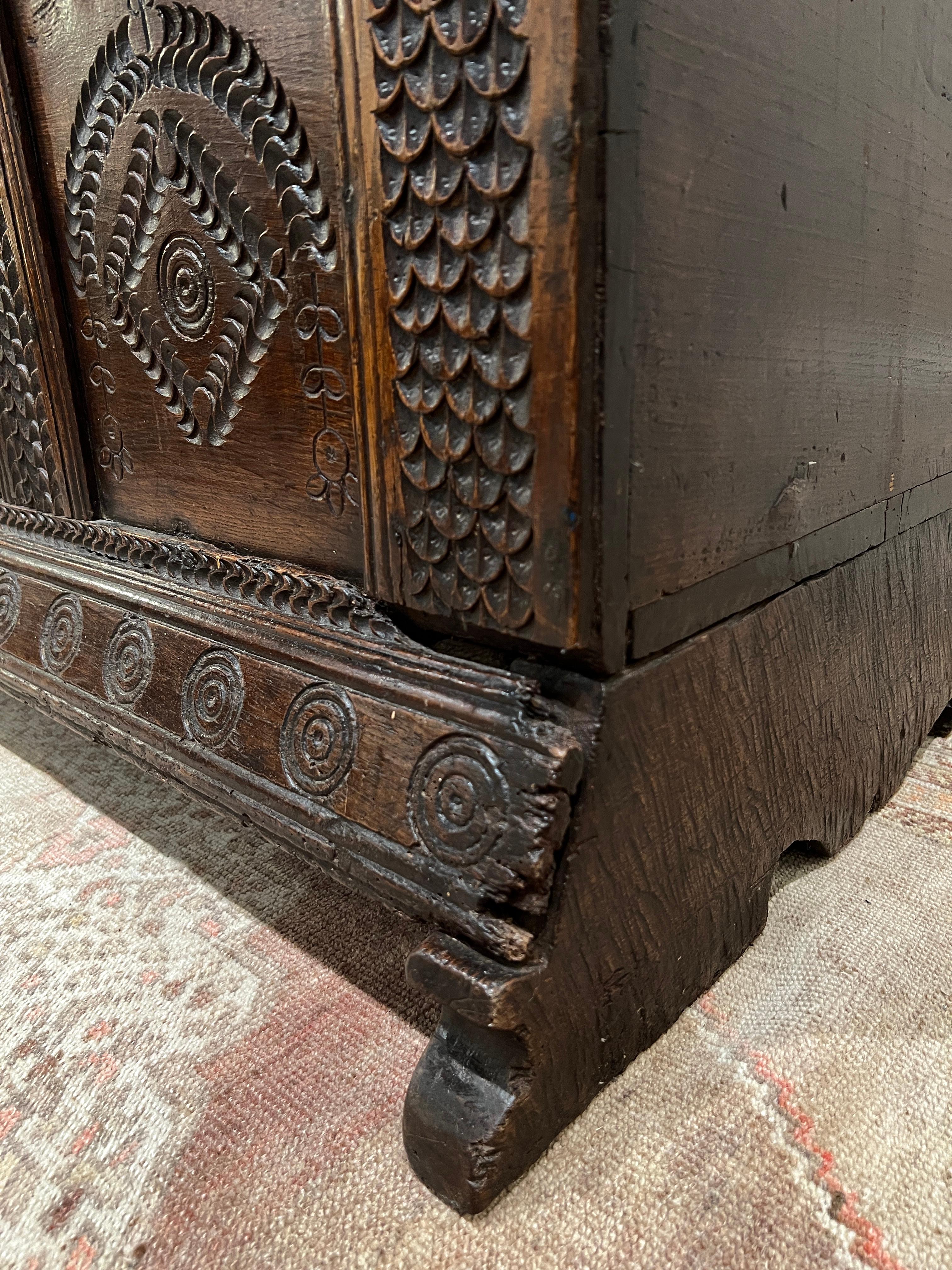 Mid-17th Century English Carved Oak Blanket Chest For Sale 5