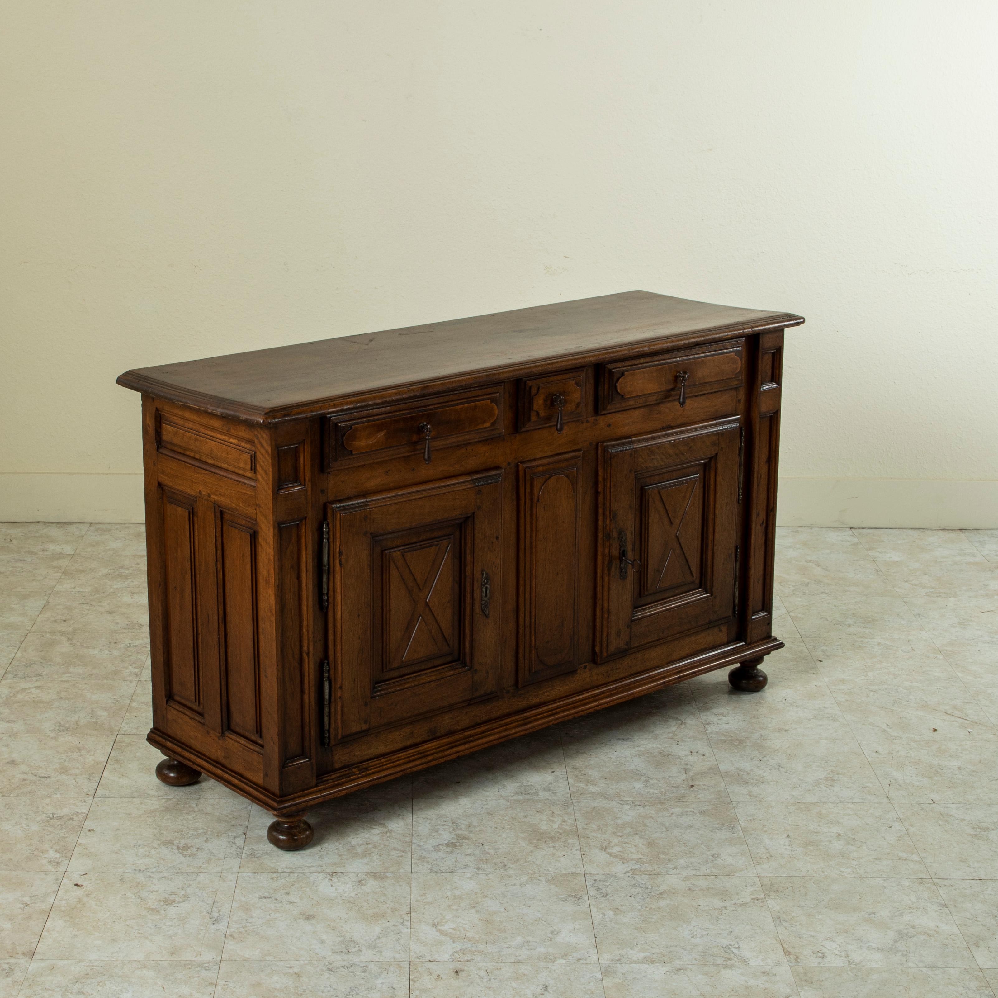 Mid-17th Century French Louis XIII Period Walnut Sideboard or Buffet In Good Condition In Fayetteville, AR