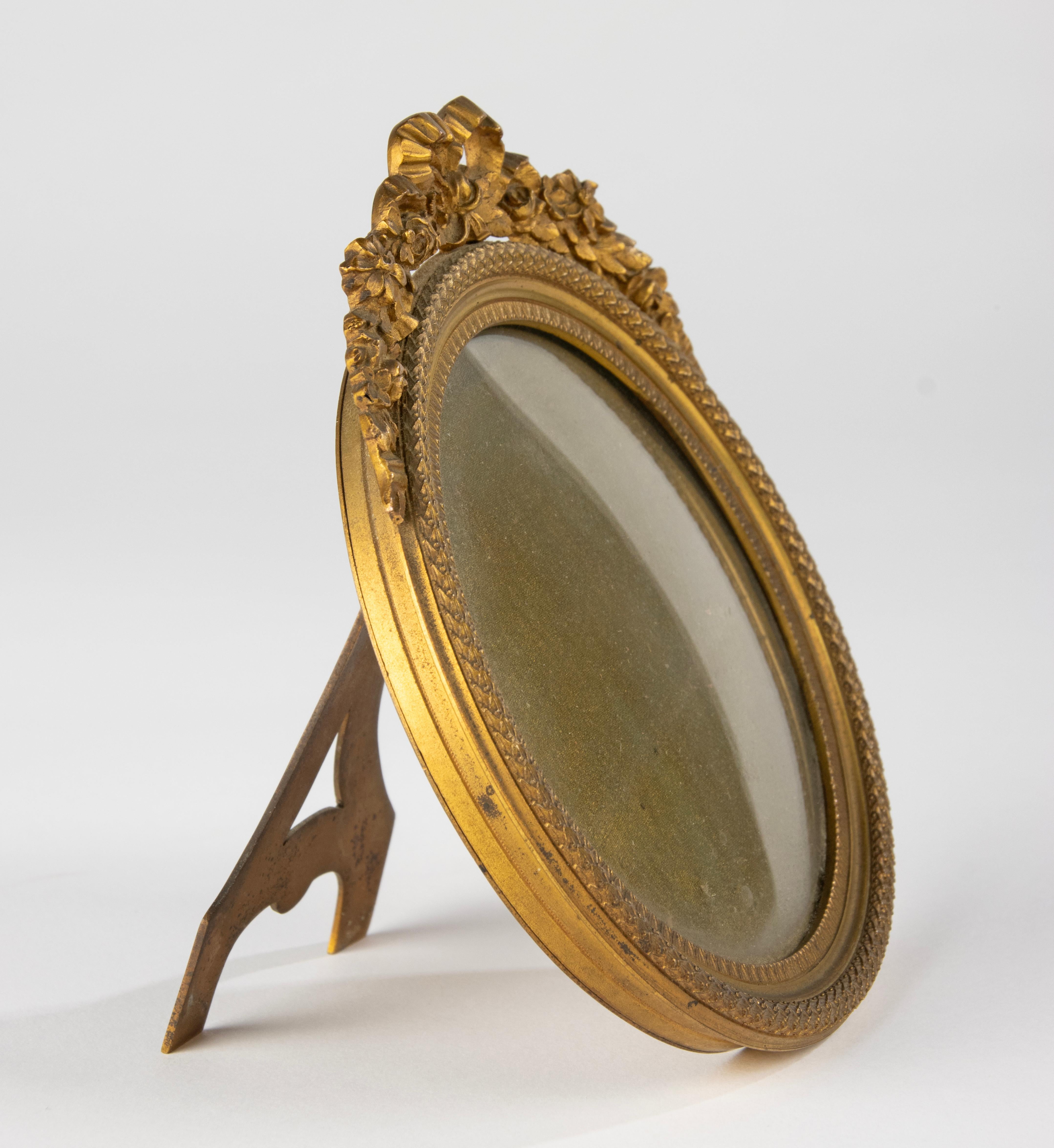 Antique Picture Frame - Louis XVI Style - Ormolu Gilt Bronze - Mid 19th Century For Sale 5