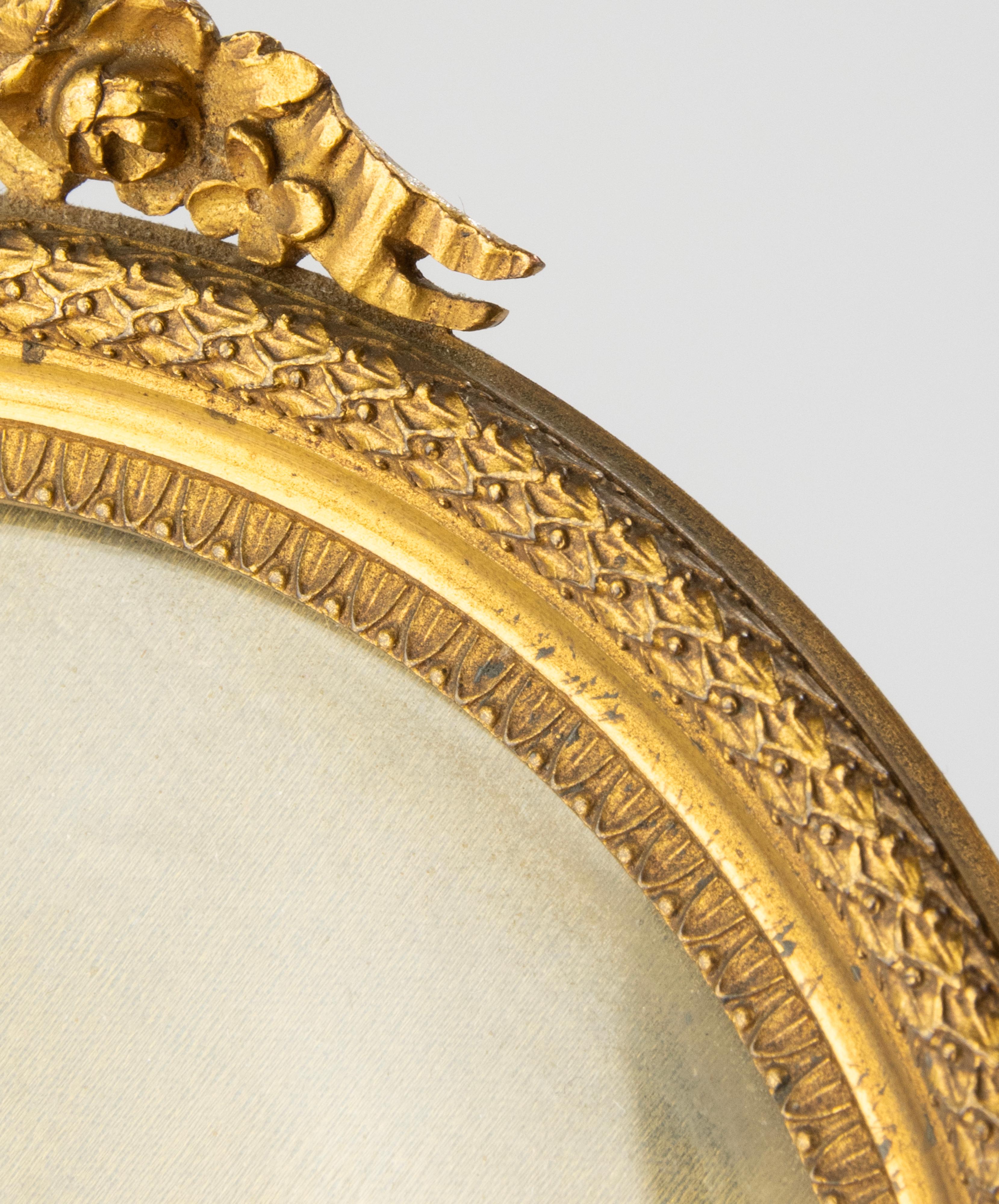 Antique Picture Frame - Louis XVI Style - Ormolu Gilt Bronze - Mid 19th Century For Sale 6