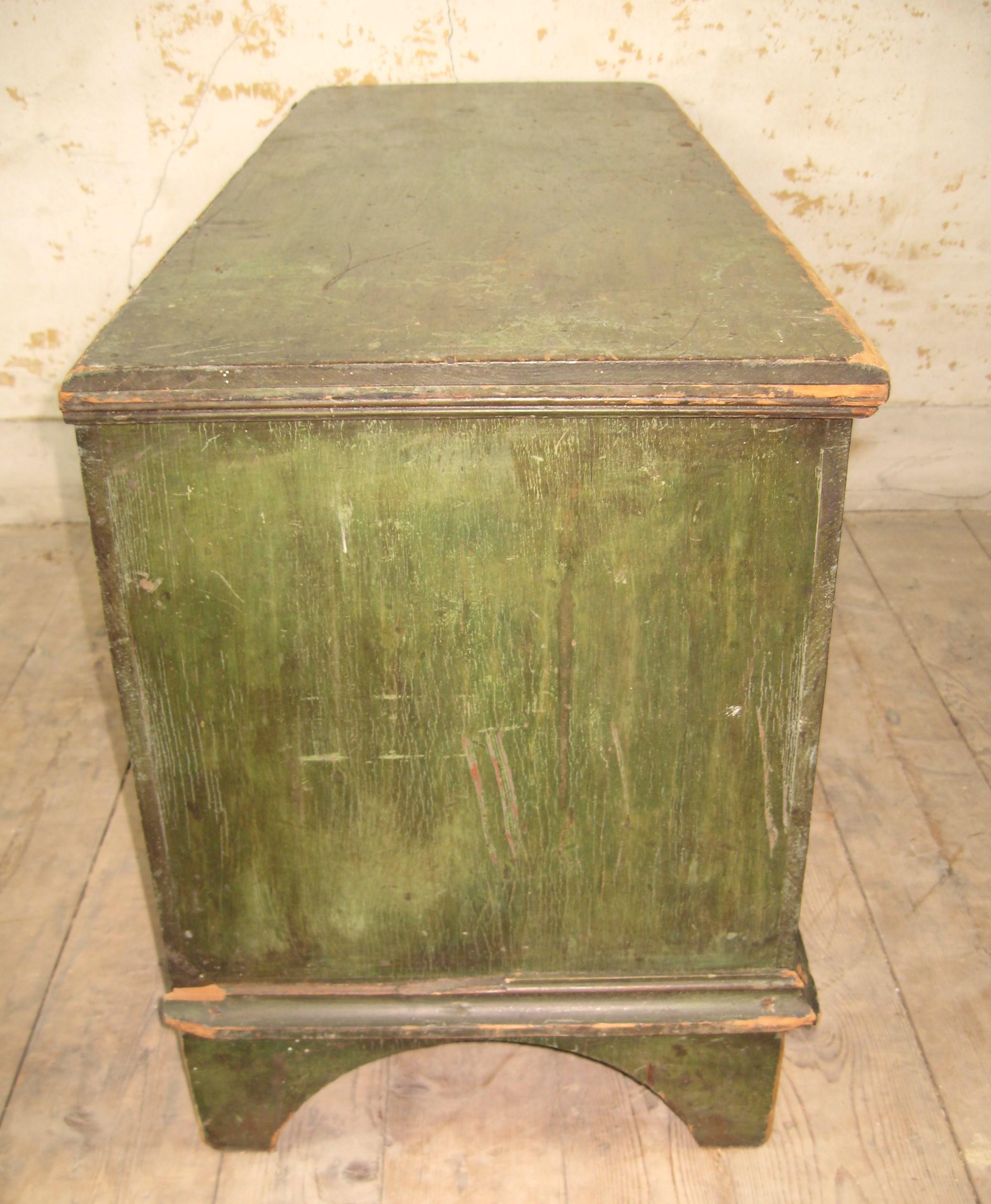 Pine Mid 1800's Primitive Green Painted 6 board Blanket Chest For Sale
