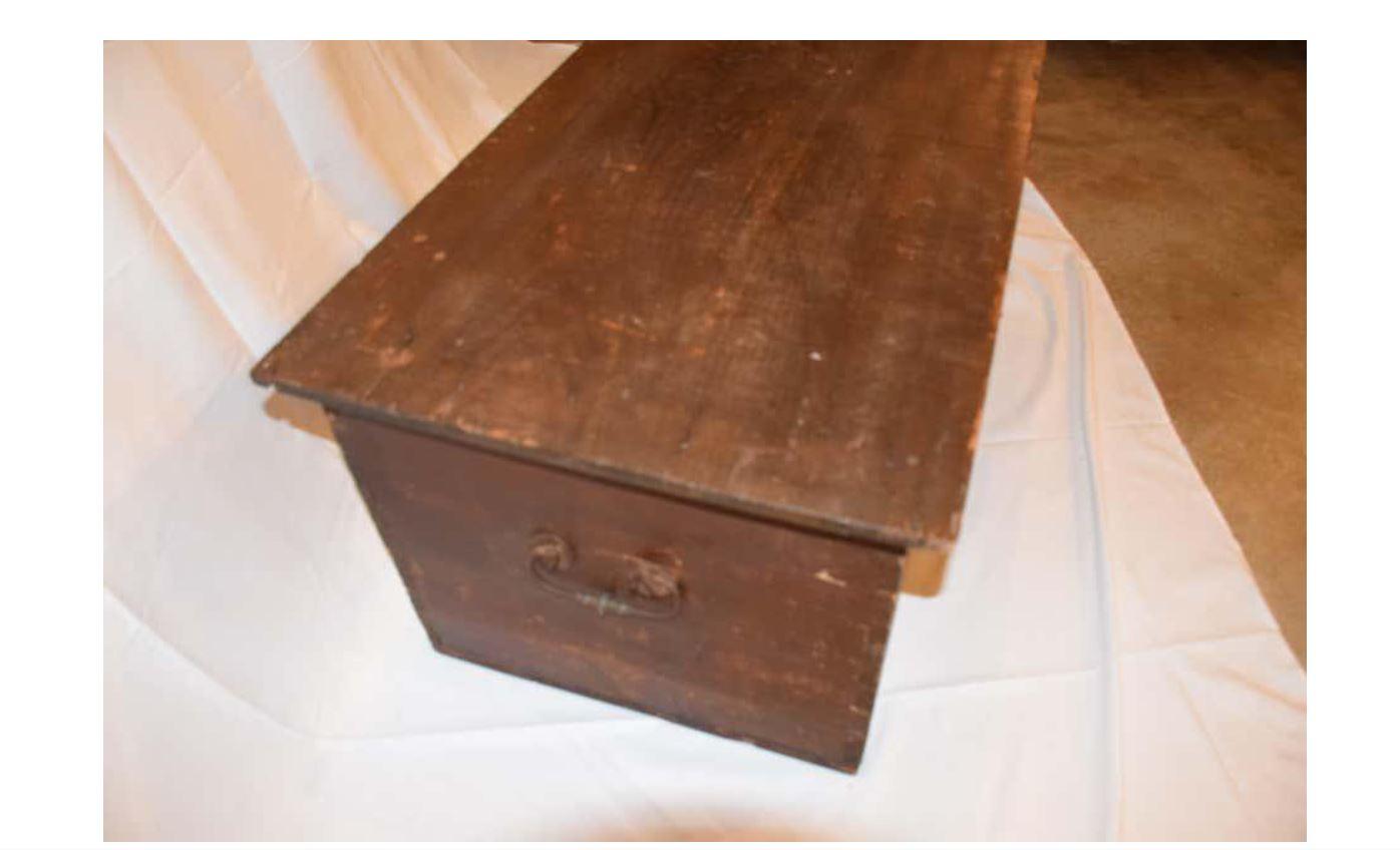 antique trunks from the 1800s
