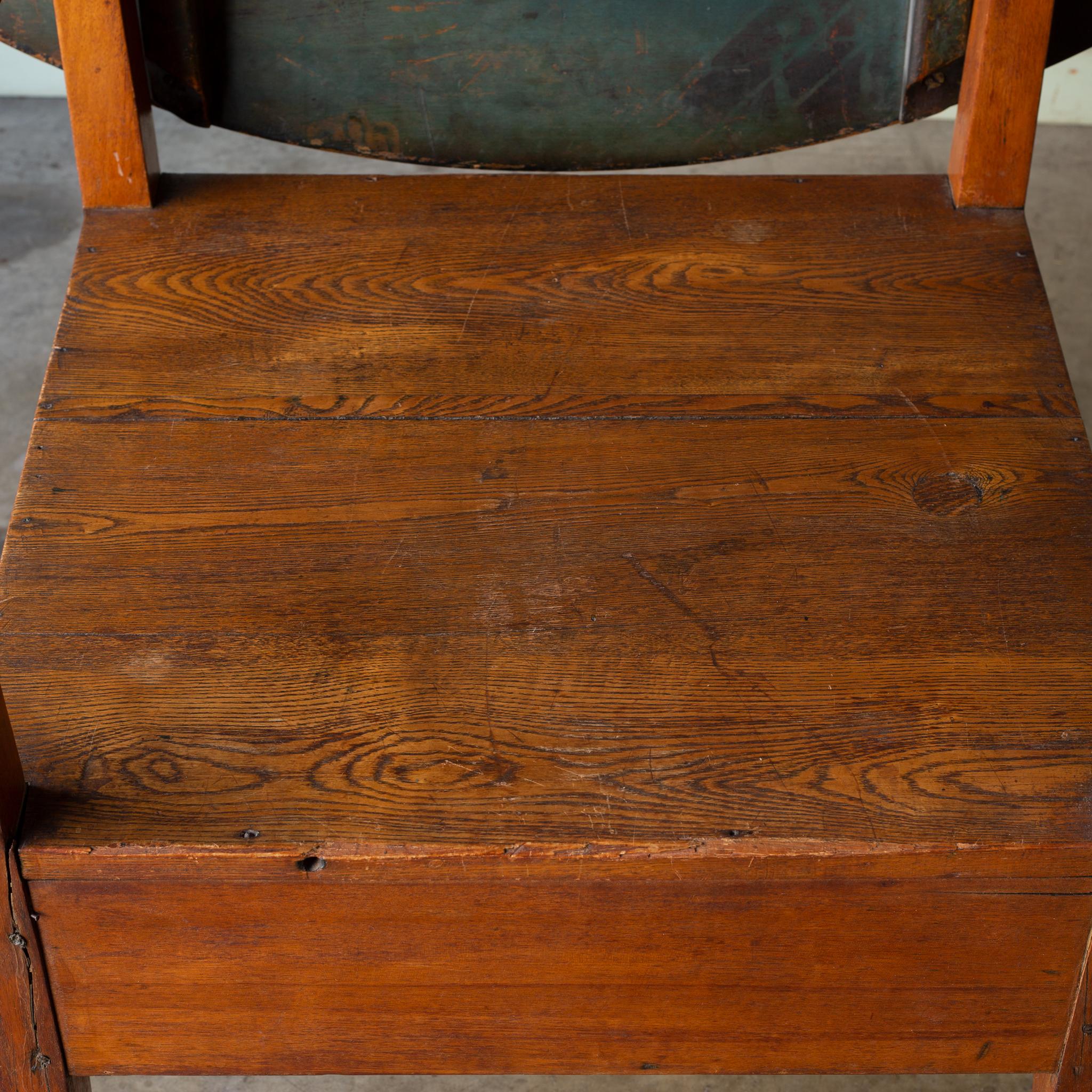 Mid-18th Century Round Flip Top Hutch Table with Original Paint, circa 1750 1