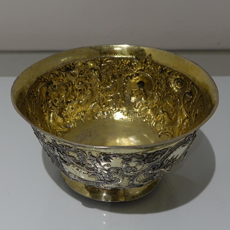 Rococo Mid-18th Century Antique European Silver Bowl, circa 1750, Probably Russian For Sale