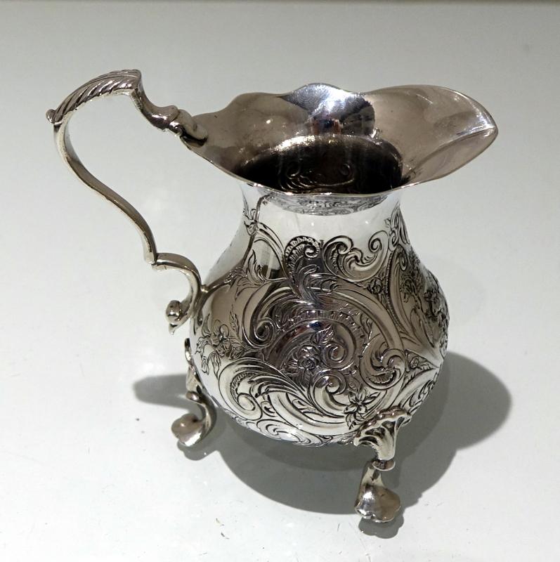 Mid-18th Century Antique George II Rococo Sterling Silver Cream Jug London, 1748 For Sale 4