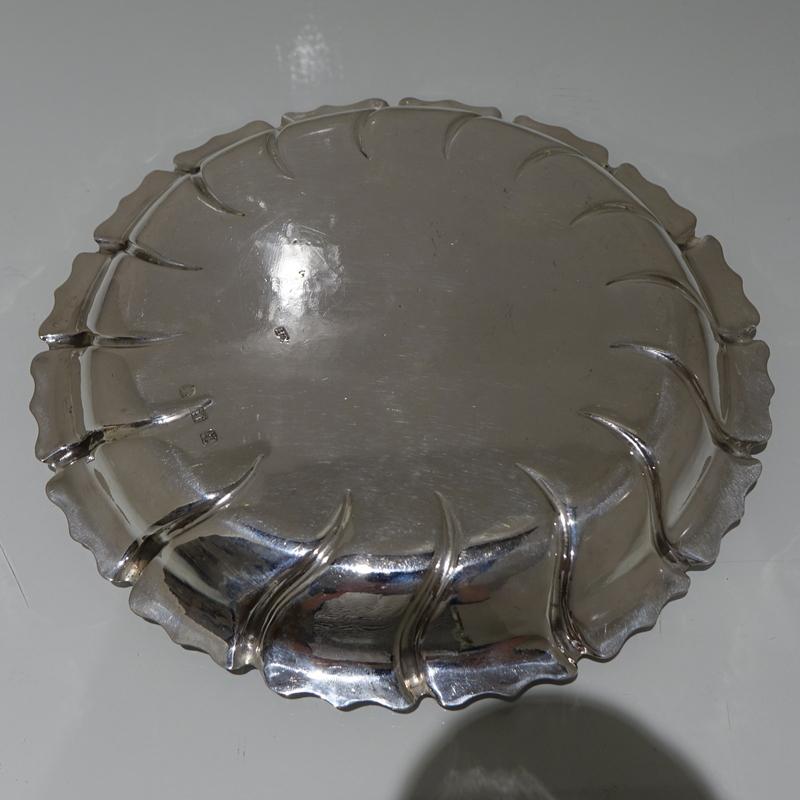 Mid-18th Century Antique George III Sterling Silver Strawberry Dish London, 1765 For Sale 1