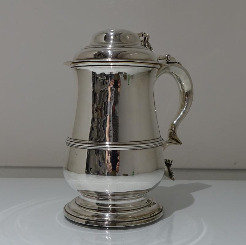 Mid-18th Century Antique George III Sterling Silver Tankard & Cover London 1765  For Sale 3