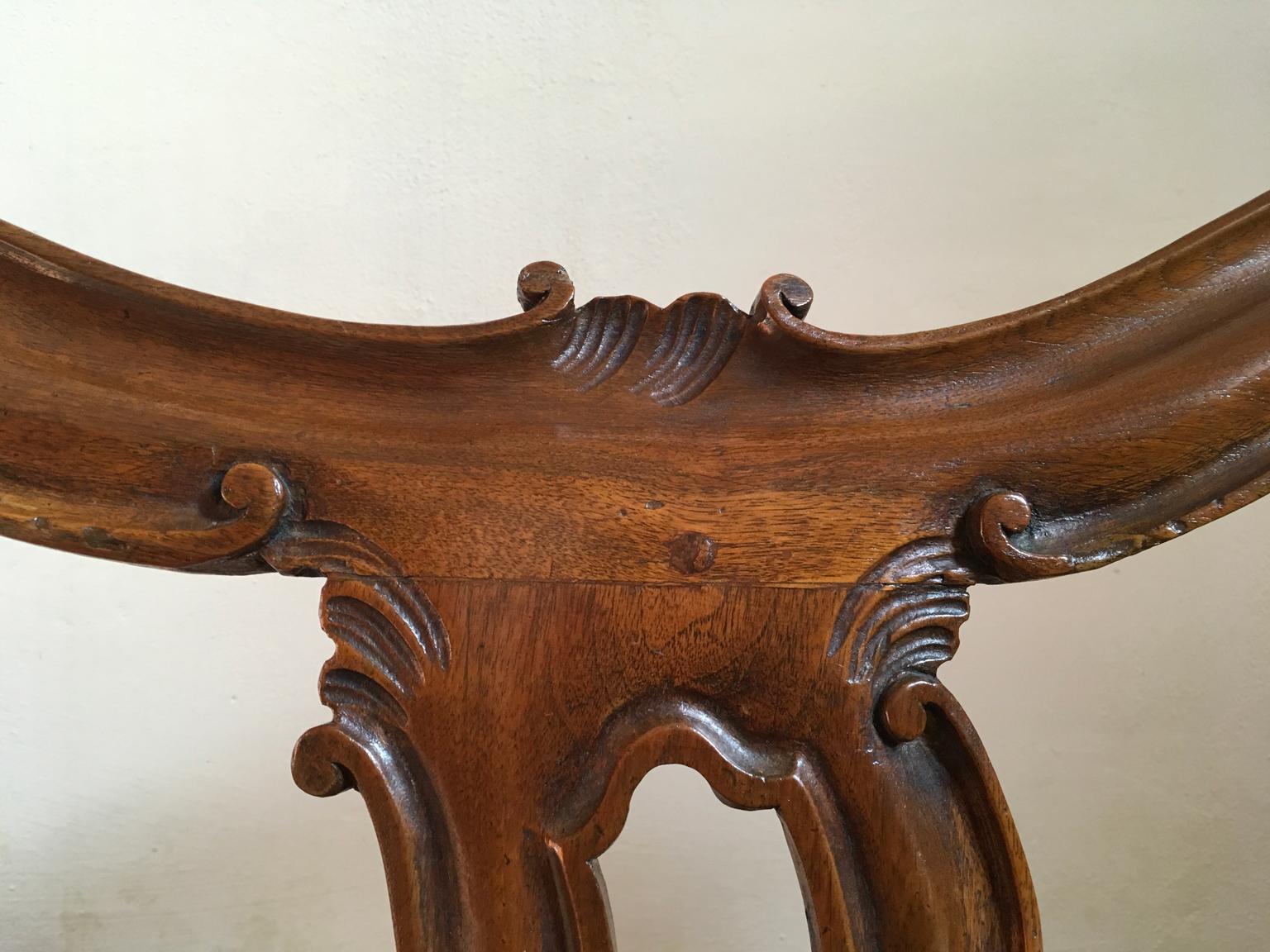 Italy Venezia Mid-18th Century Baroque Wooden Sofa  For Sale 4