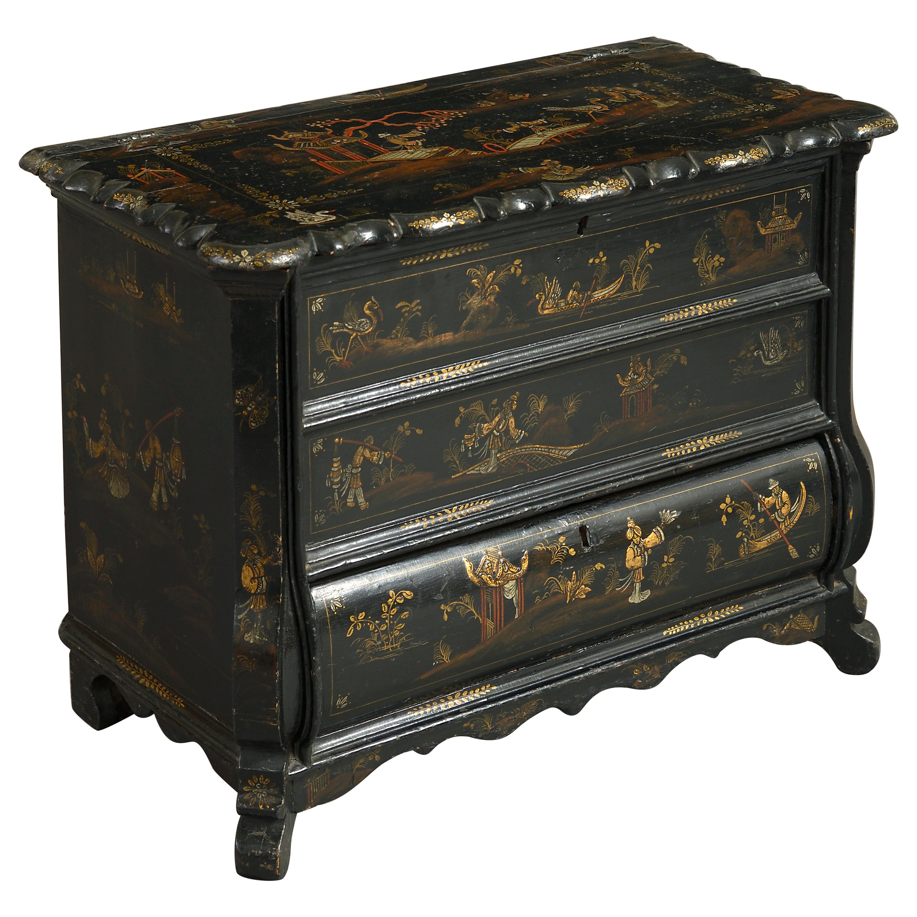 Mid-18th Century Chinoiserie Black Japanned Work Box