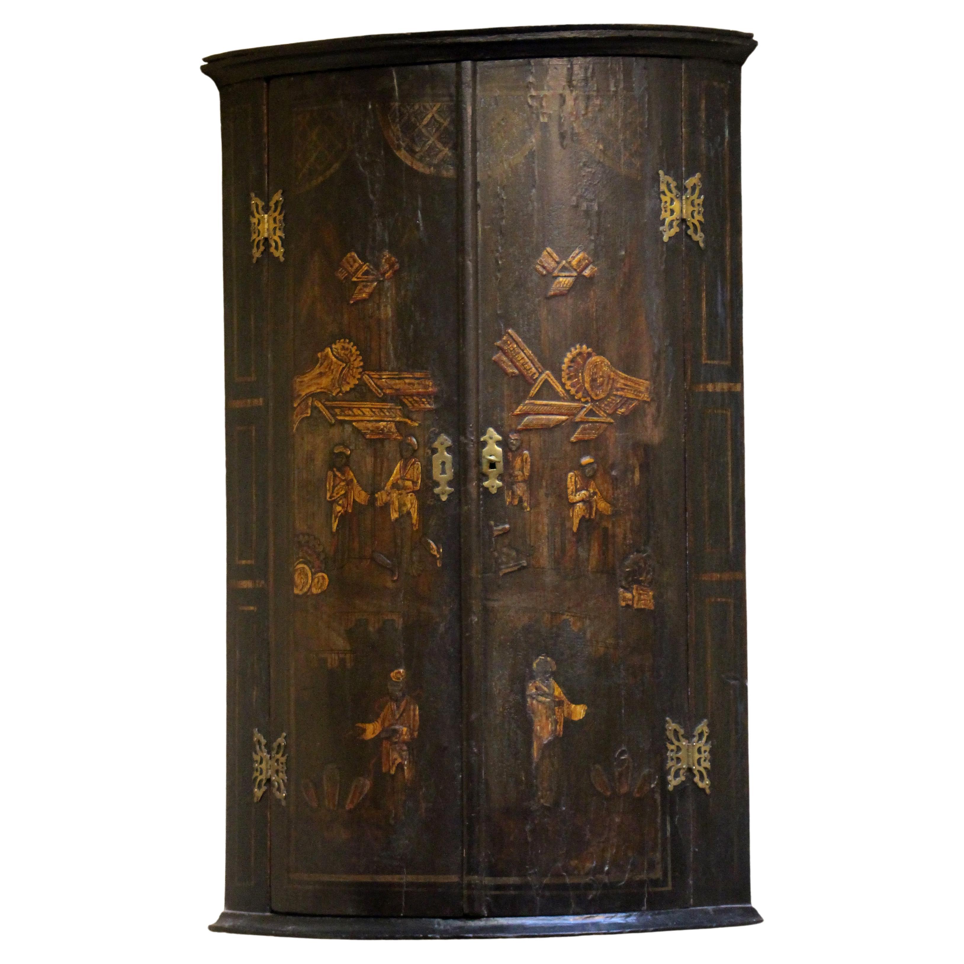 Mid-18th Century Chinoiserie Hanging Corner Cupboard For Sale