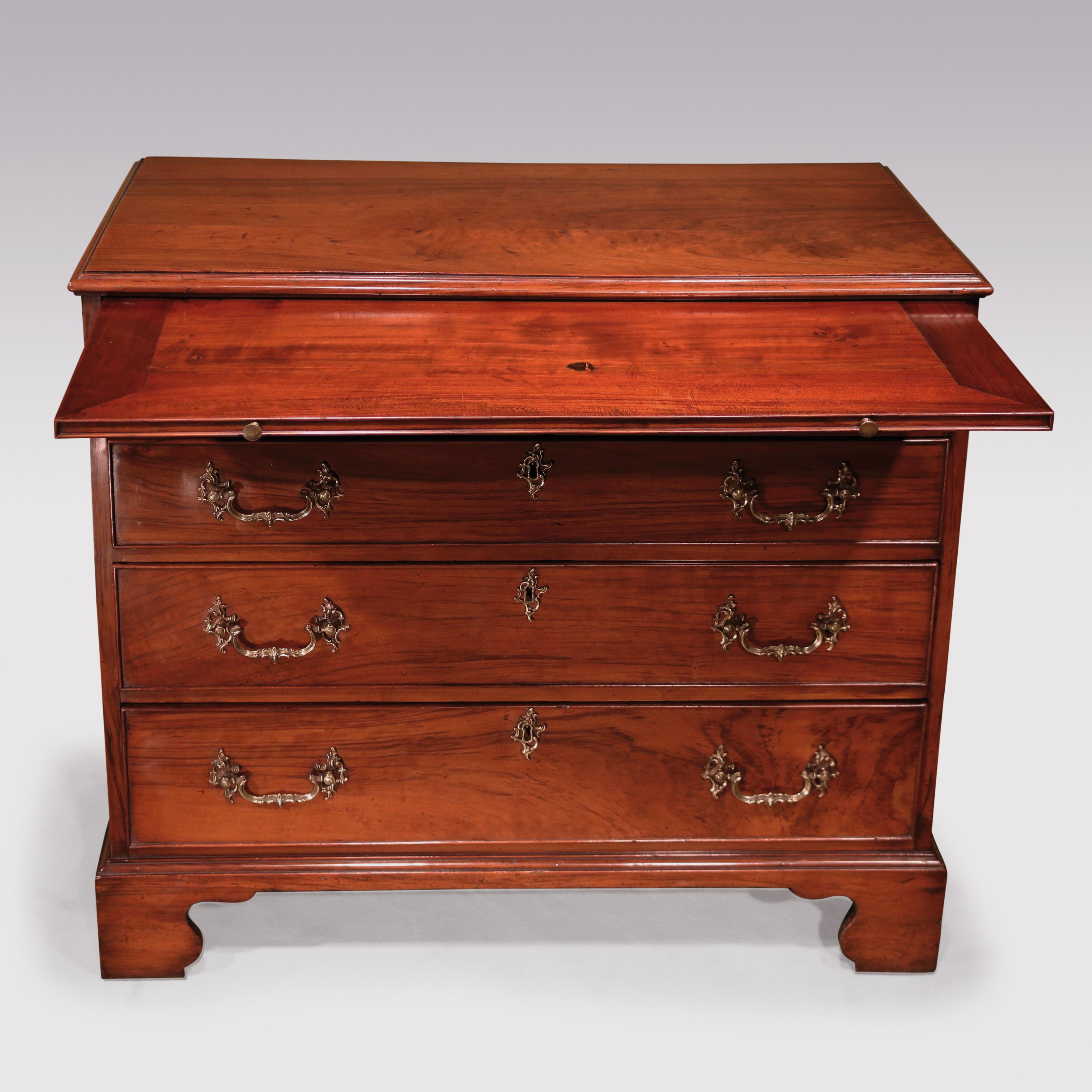 English Mid 18th Century Chippendale Period Padouk Wood Chest of Drawers For Sale