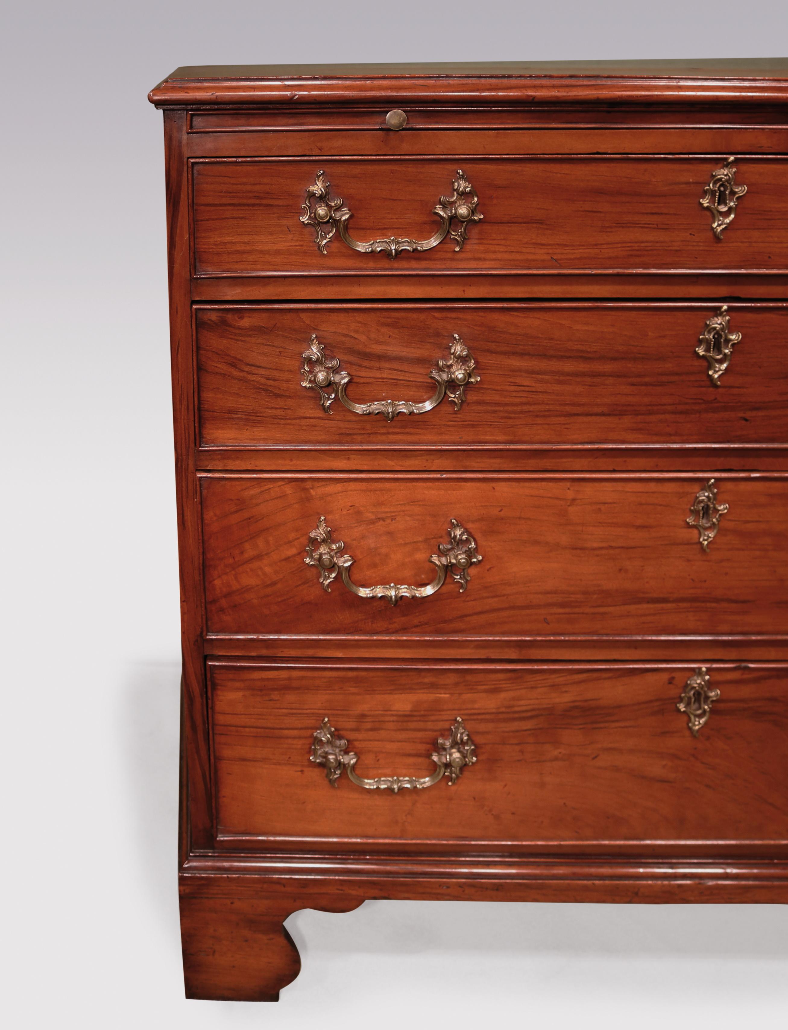 Mid 18th Century Chippendale Period Padouk Wood Chest of Drawers In Good Condition For Sale In London, GB