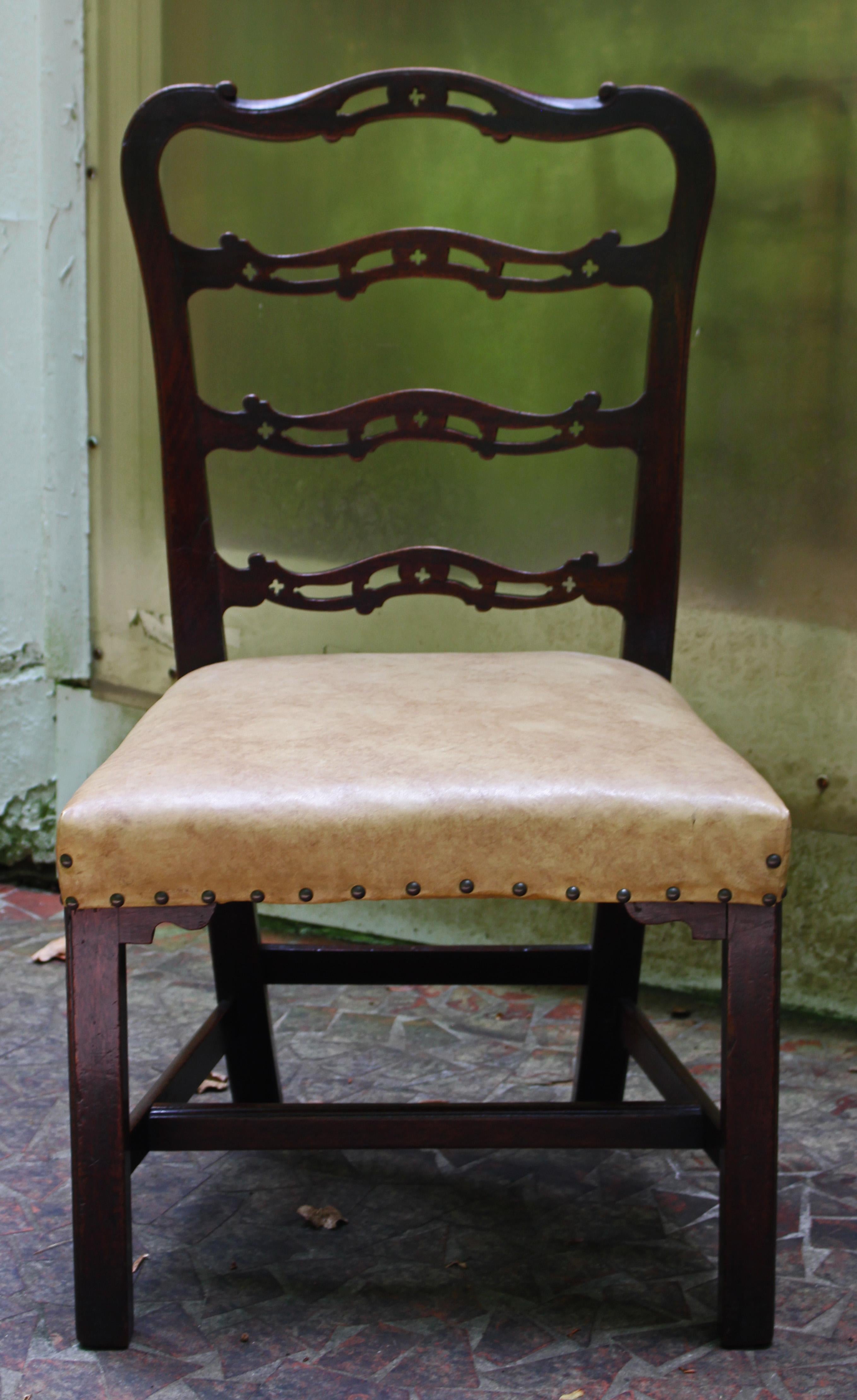 Mid 18th Century English George III Side Chair In Distressed Condition For Sale In Chapel Hill, NC