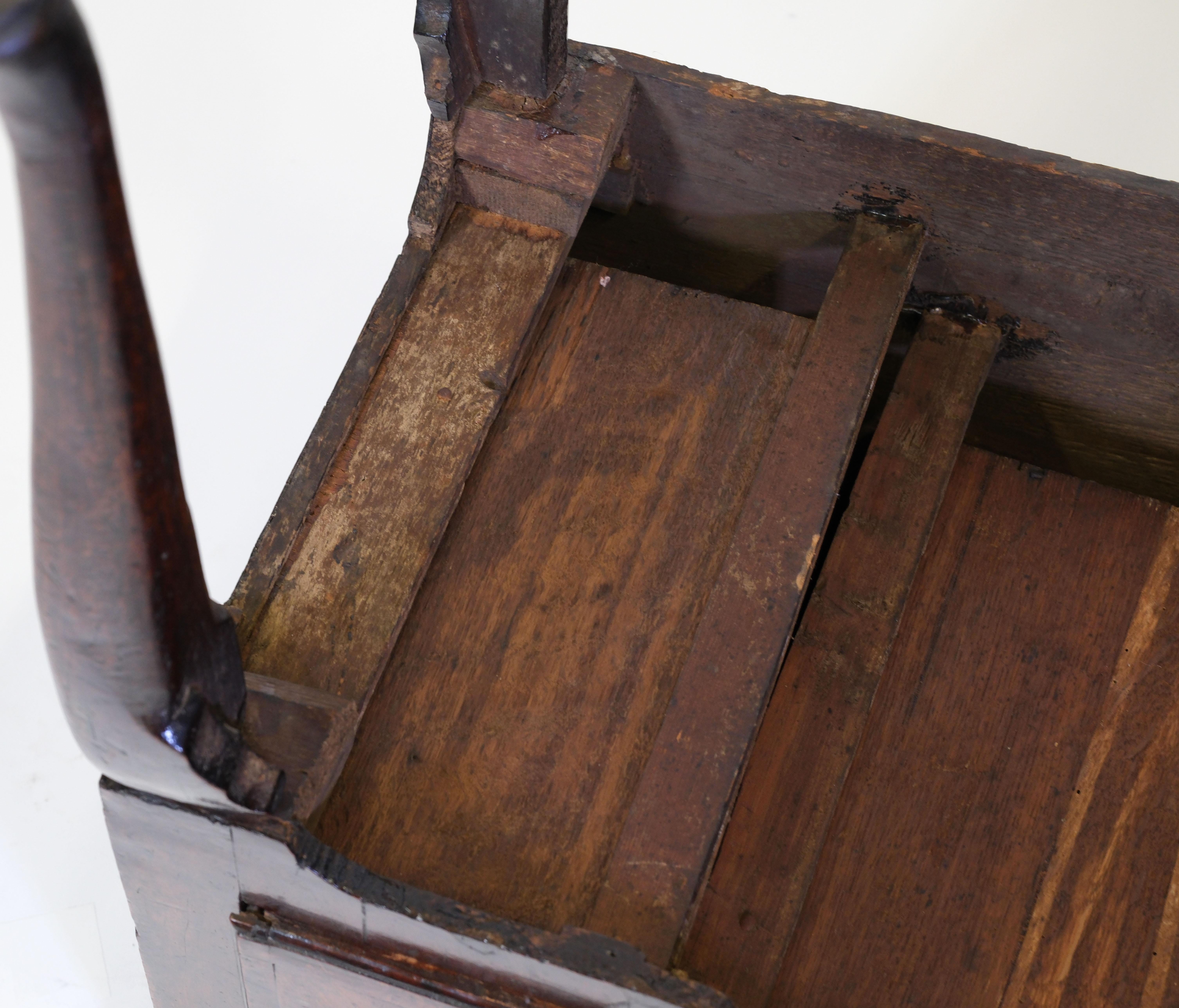 Petite table basse provinciale anglaise George II du milieu du 18e siècle en vente 13
