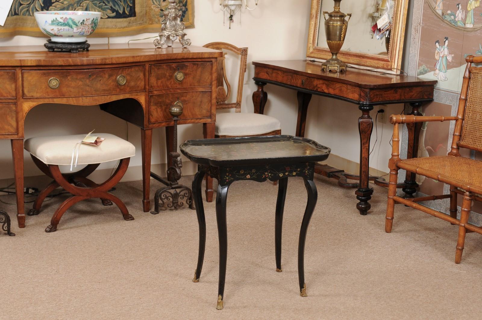 Mid-18th Century French Black Lacquered Louis XV Tray Top Table  In Good Condition In Atlanta, GA