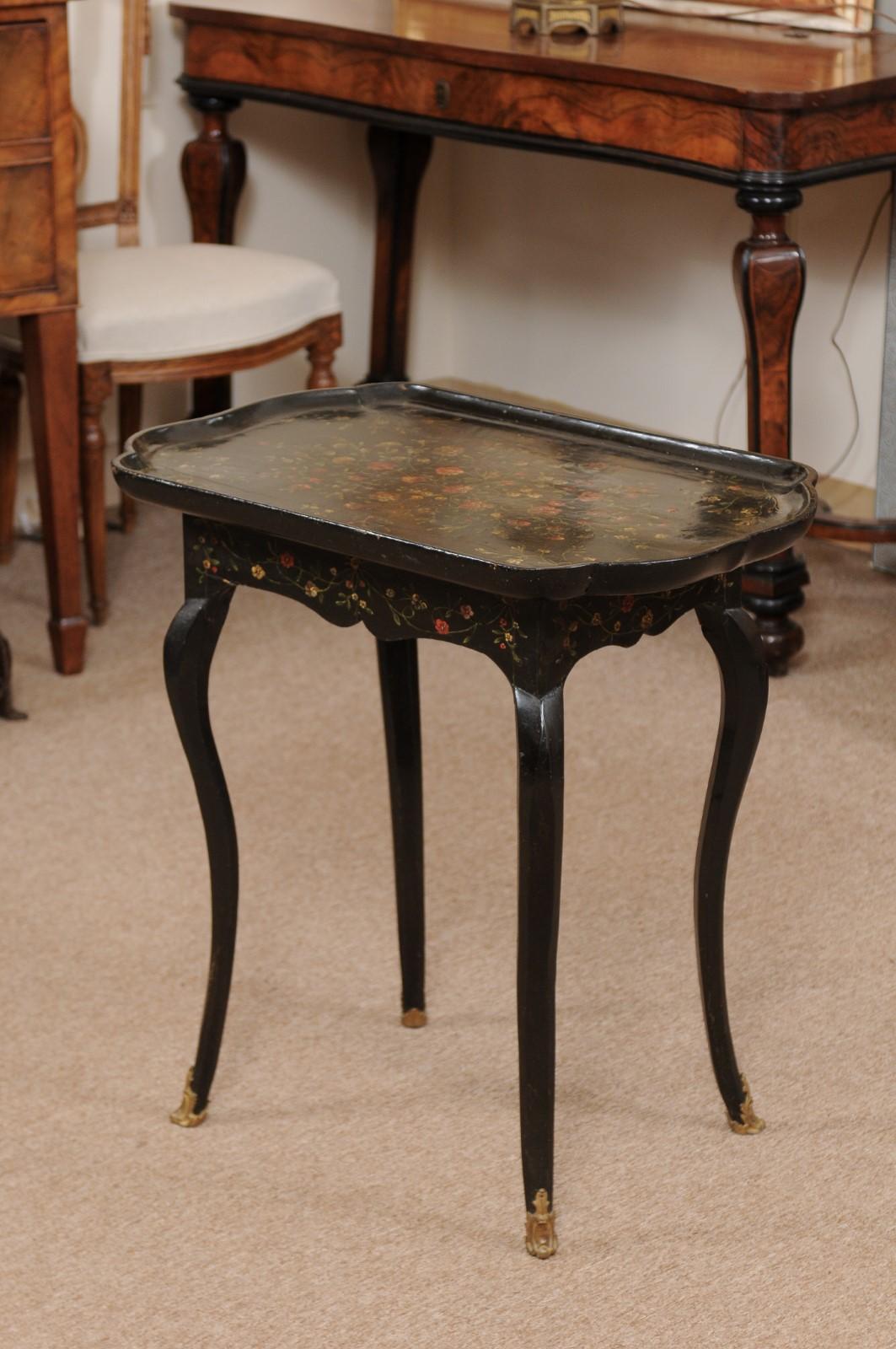 Mid-18th Century French Black Lacquered Louis XV Tray Top Table  3