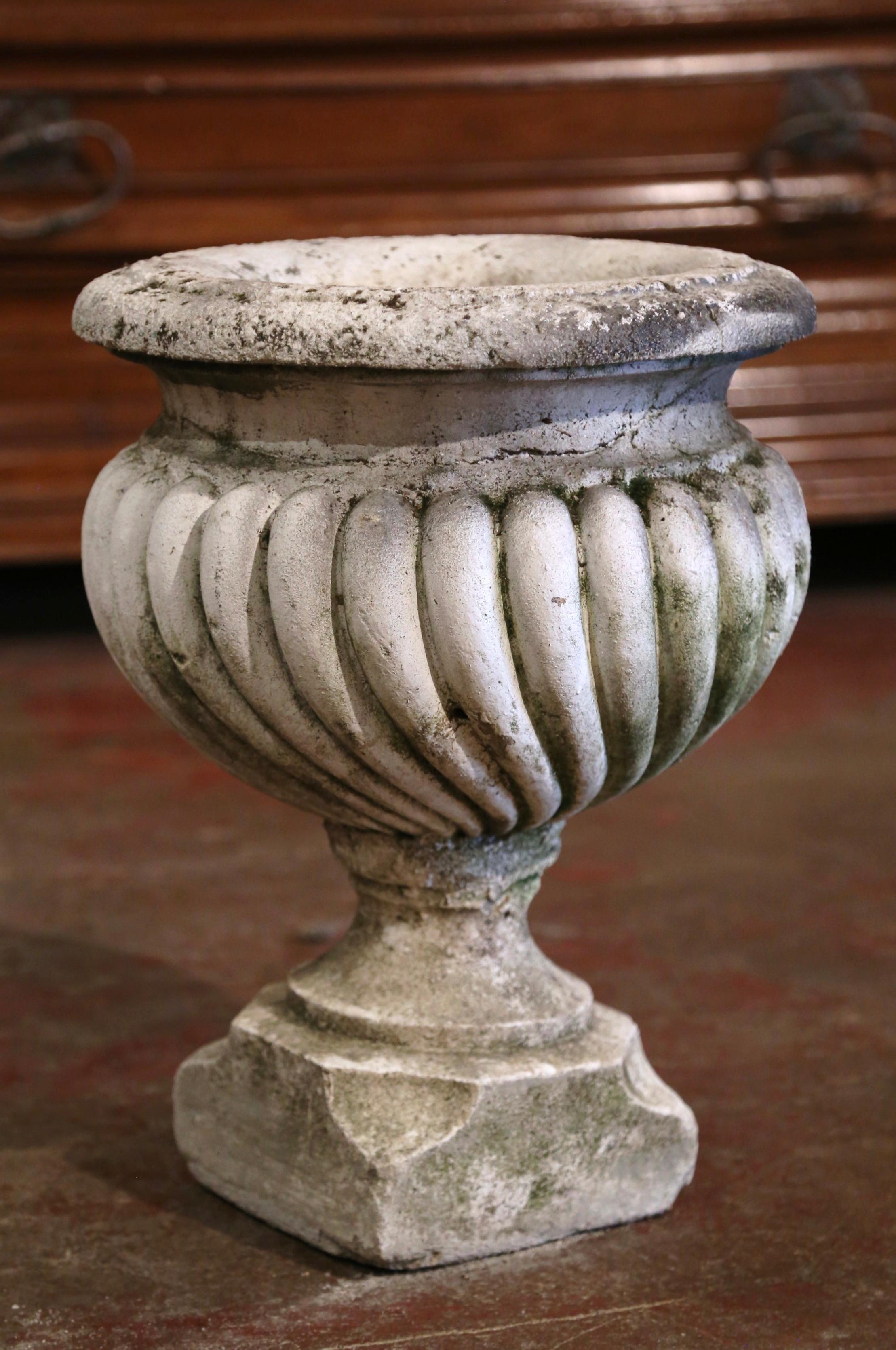 Mid-18th Century French Carved Weathered Stone Planter with Gadrooned Motifs 1