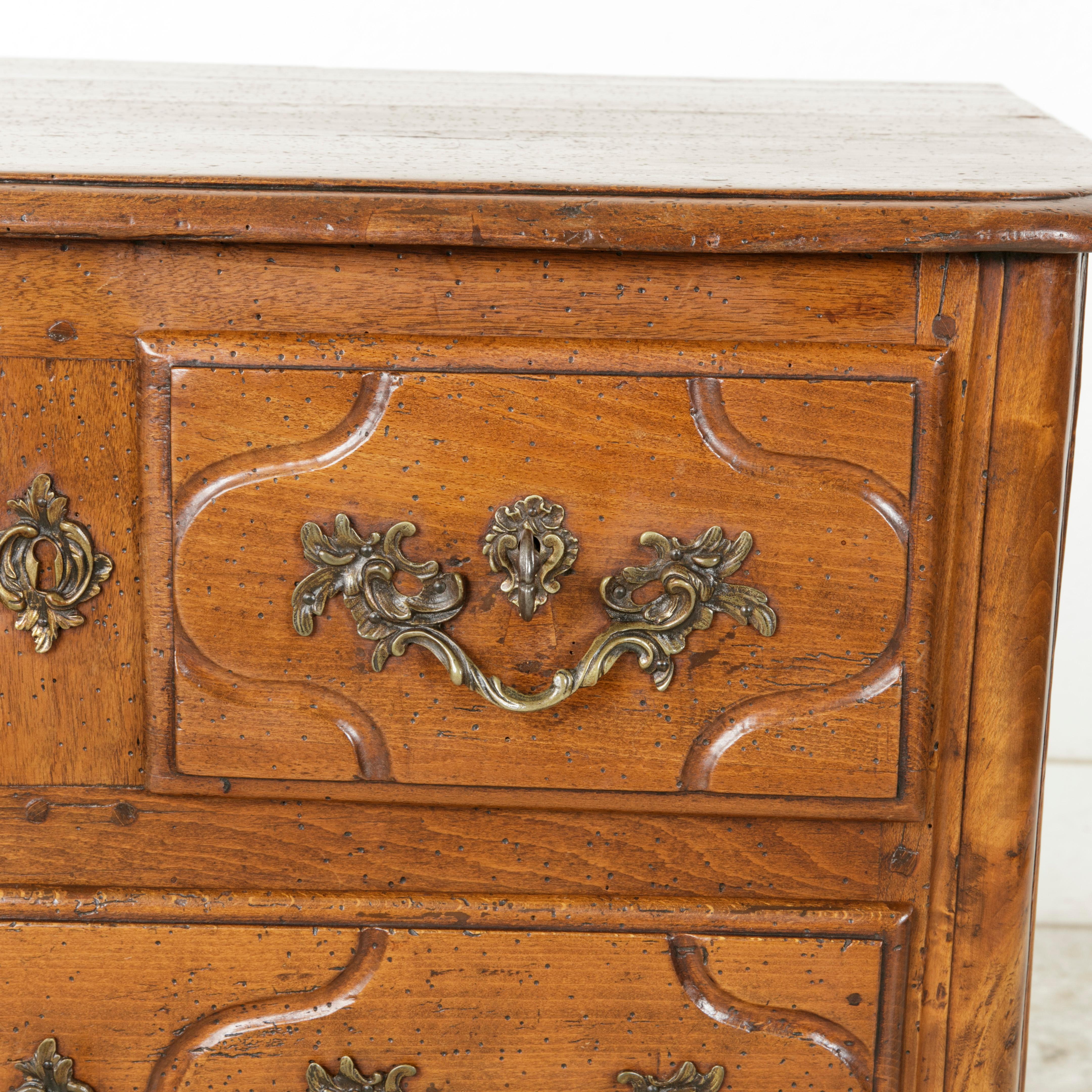 Mid-18th Century French Louis XIV Period Hand Carved Chestnut Commode or Chest 3