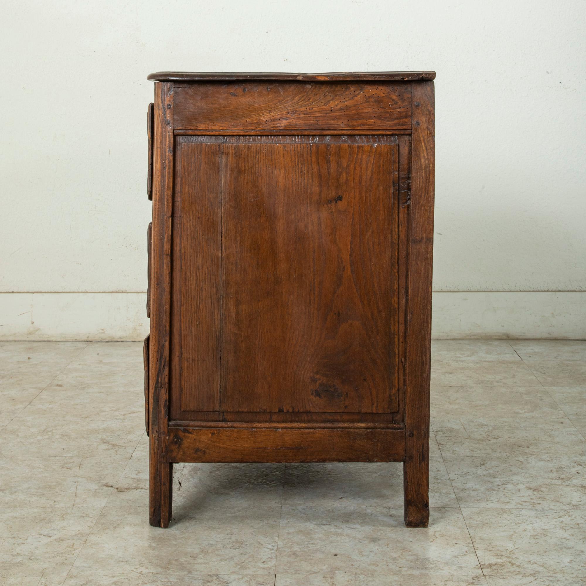 Mid-18th Century French Louis XIV Period Walnut Commode, Chest, Nightstand In Good Condition In Fayetteville, AR