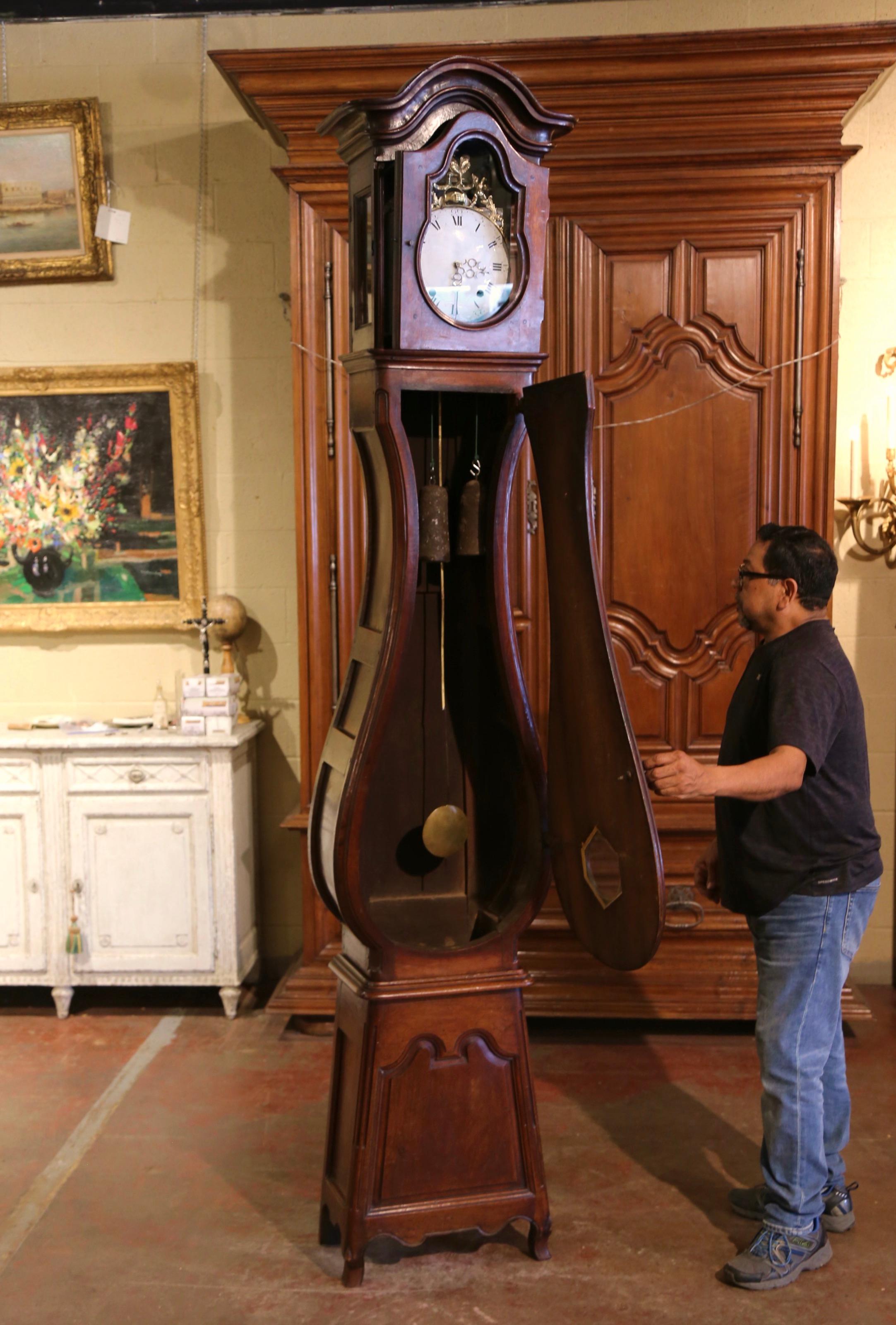 Mid-18th Century, French, Louis XV Carved Walnut Grandfather Clock with Rooster 4