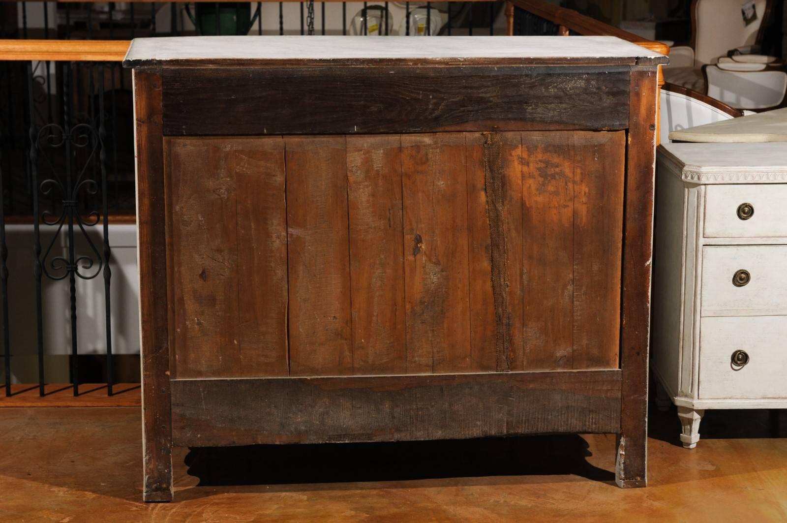 Mid-18th Century French Louis XV Period Painted Buffet with Drawers and Doors For Sale 6
