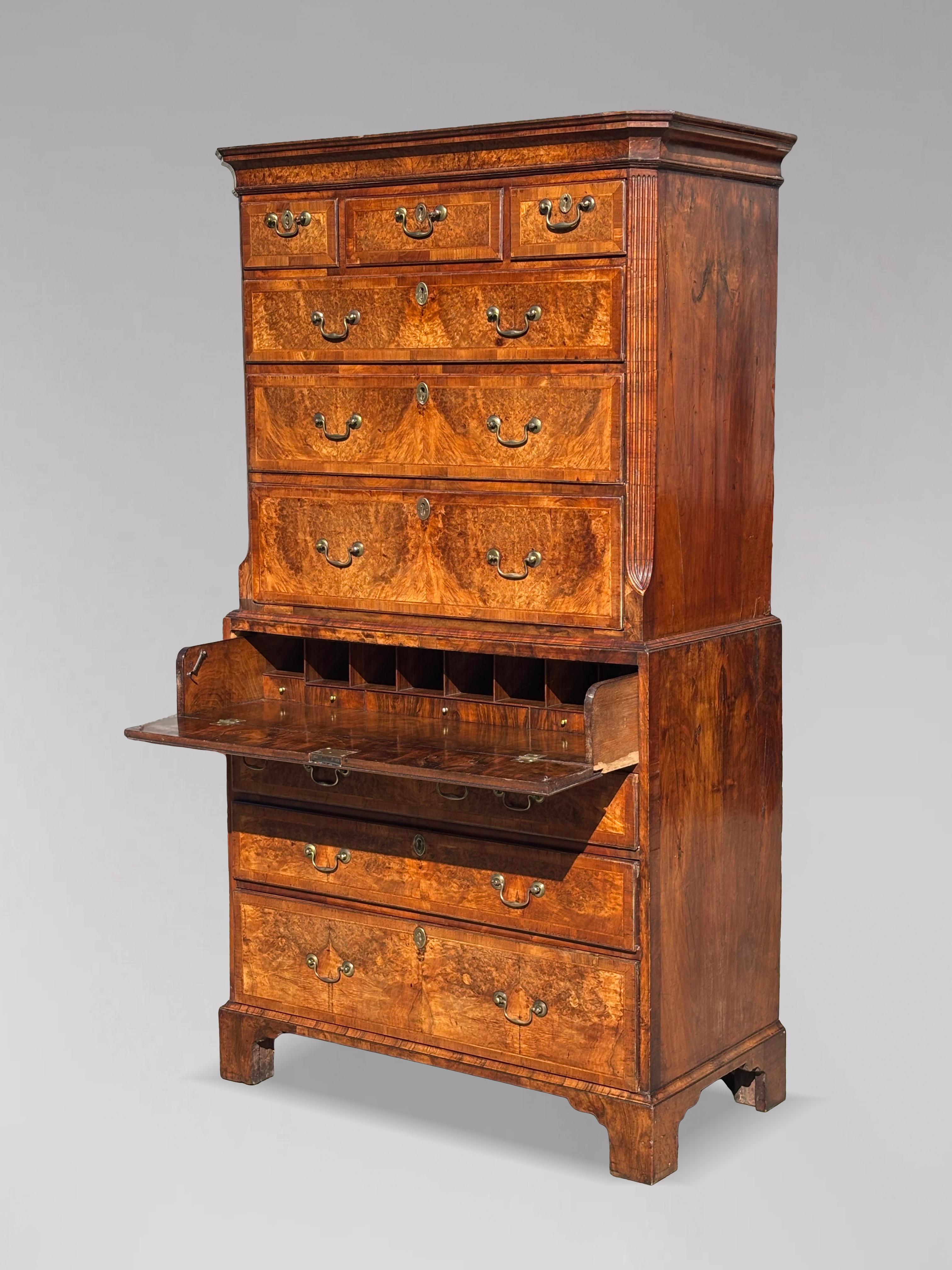 Mid 18th Century George II Period Burr Walnut Tallboy Bon état - En vente à Petworth,West Sussex, GB